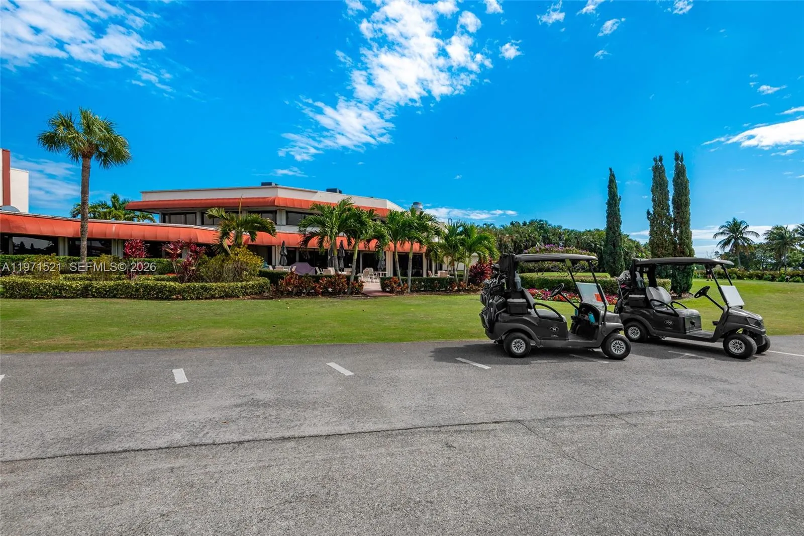9811 N Hollybrook Lake Dr 204, Pembroke Pines, Flo, Pembroke Pines, Florida 33025, 2 Bedrooms Bedrooms, ,2 BathroomsBathrooms,Residential Lease,For Rent,9811 N Hollybrook Lake Dr 204, Pembroke Pines, Flo,A11971521