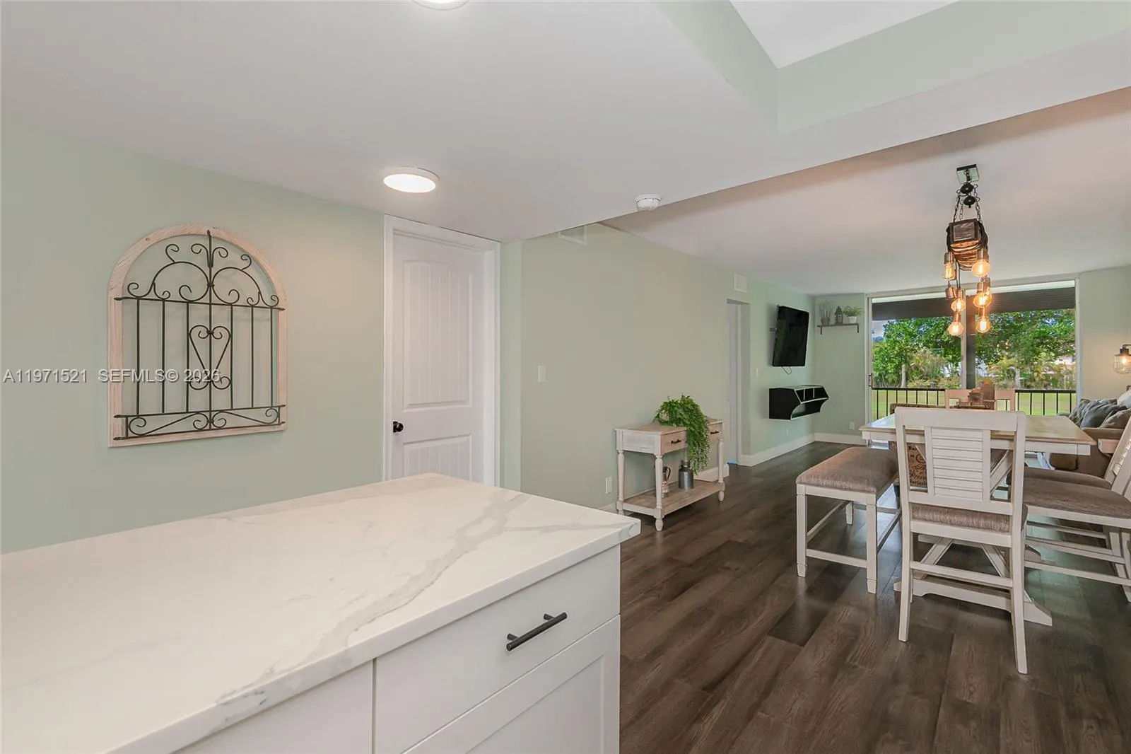 9811 N Hollybrook Lake Dr 204, Pembroke Pines, Flo, Pembroke Pines, Florida 33025, 2 Bedrooms Bedrooms, ,2 BathroomsBathrooms,Residential Lease,For Rent,9811 N Hollybrook Lake Dr 204, Pembroke Pines, Flo,A11971521