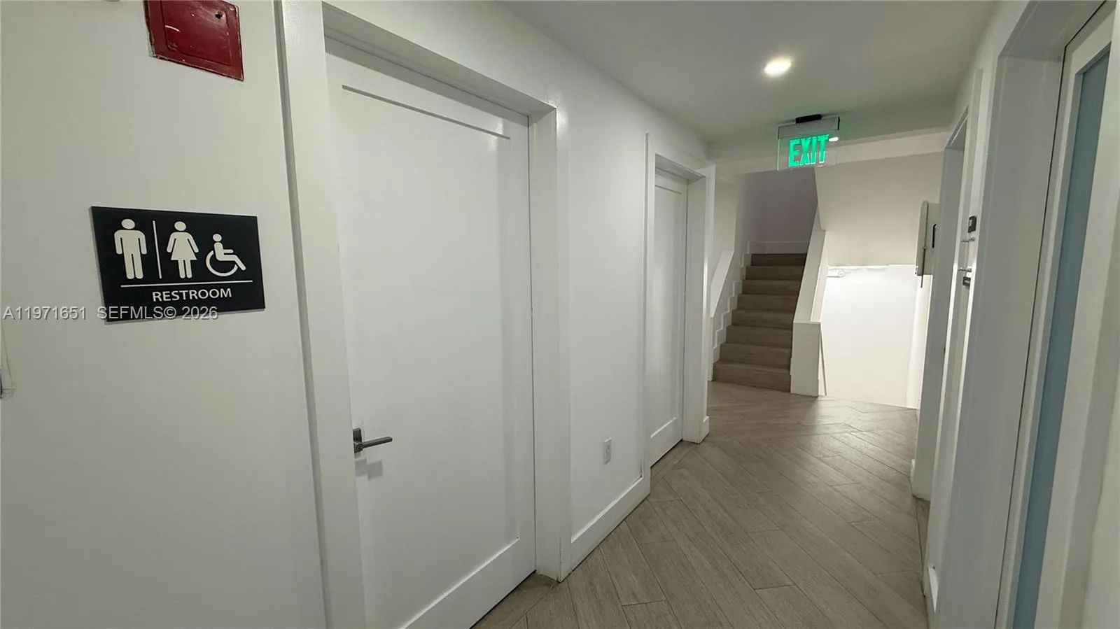 1900 Sw 22nd St 300, Miami, Florida 33145, Miami, Florida 33145, ,Commercial Lease,For Rent,1900 Sw 22nd St 300, Miami, Florida 33145,A11971651