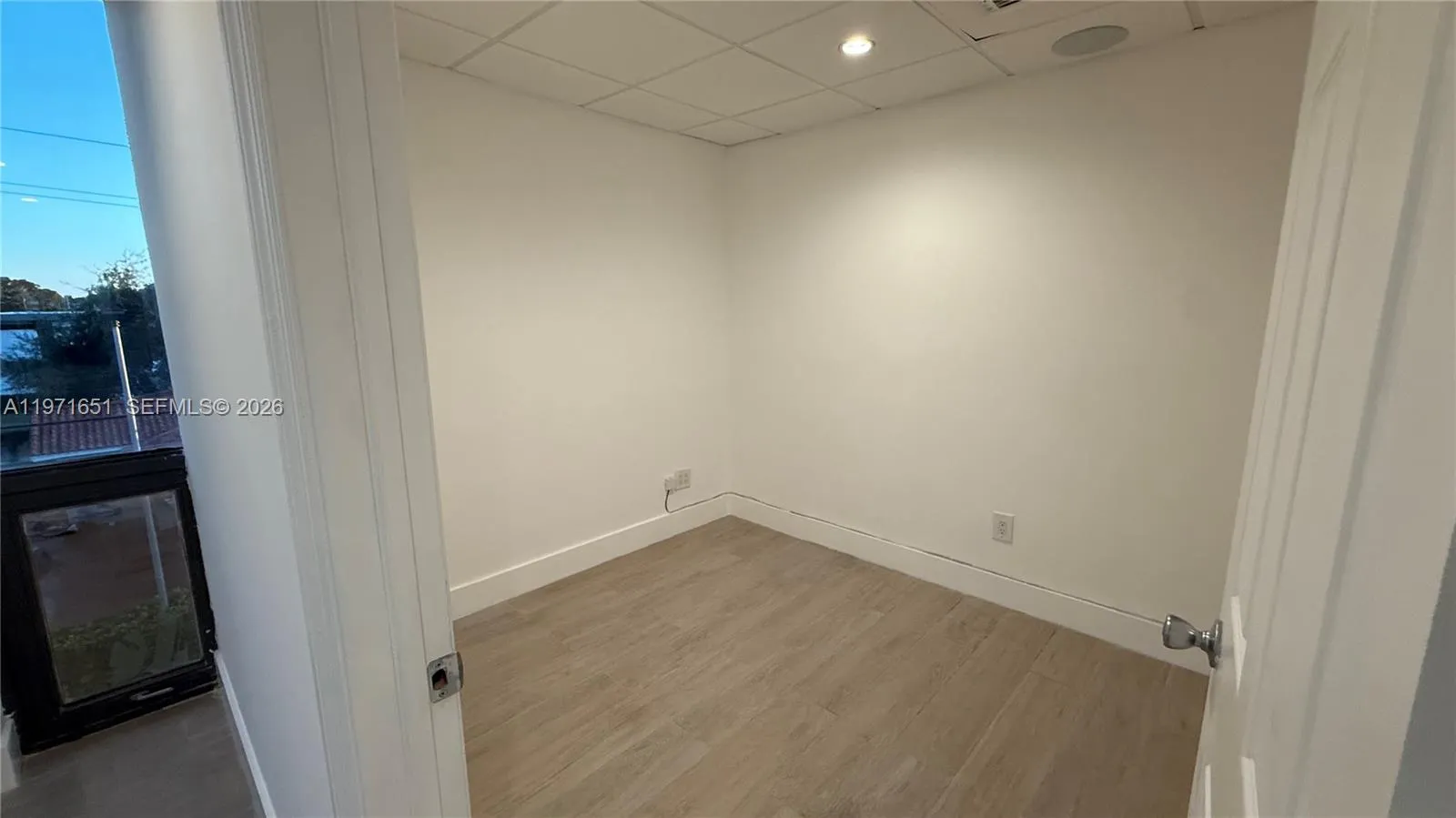 1900 Sw 22nd St 300, Miami, Florida 33145, Miami, Florida 33145, ,Commercial Lease,For Rent,1900 Sw 22nd St 300, Miami, Florida 33145,A11971651