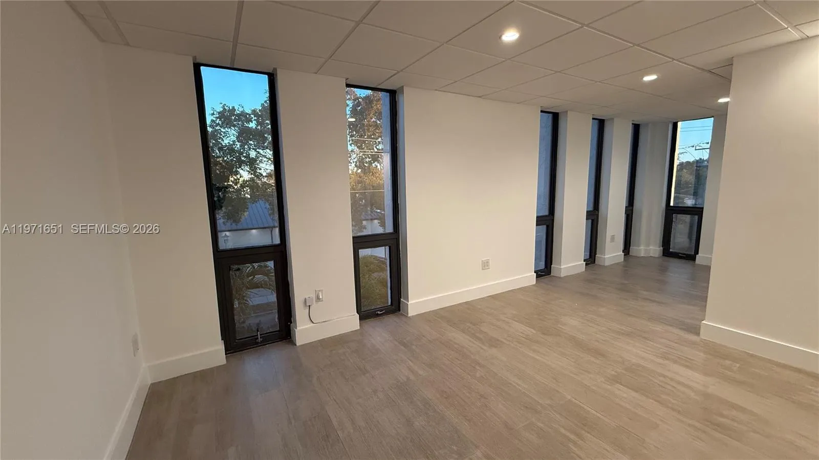 1900 Sw 22nd St 300, Miami, Florida 33145, Miami, Florida 33145, ,Commercial Lease,For Rent,1900 Sw 22nd St 300, Miami, Florida 33145,A11971651