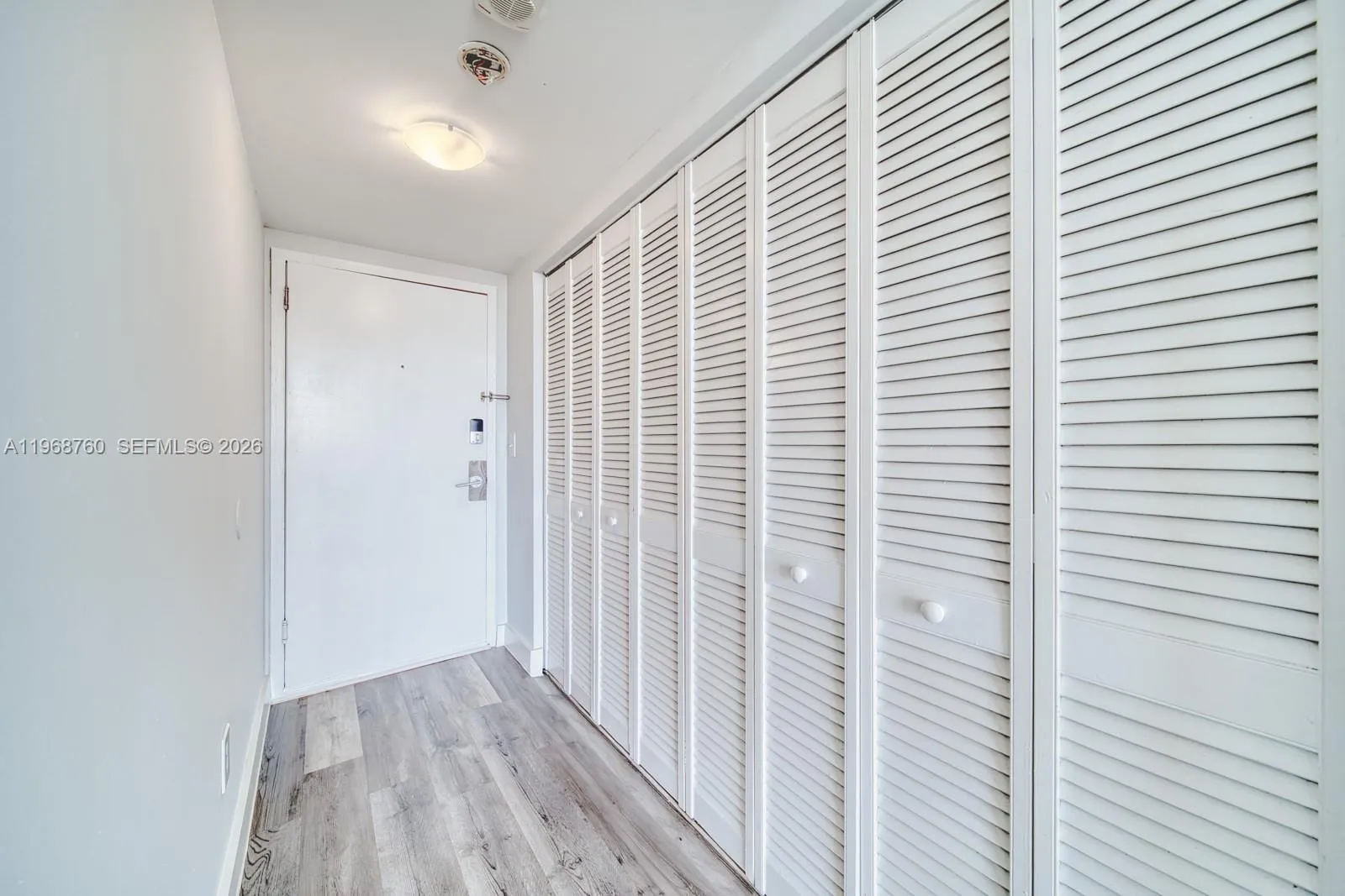 2000 Ne 135th St 708, North Miami, Florida 33181, North Miami, Florida 33181, 1 Bedroom Bedrooms, ,1 BathroomBathrooms,Residential,For Sale,2000 Ne 135th St 708, North Miami, Florida 33181,A11968760