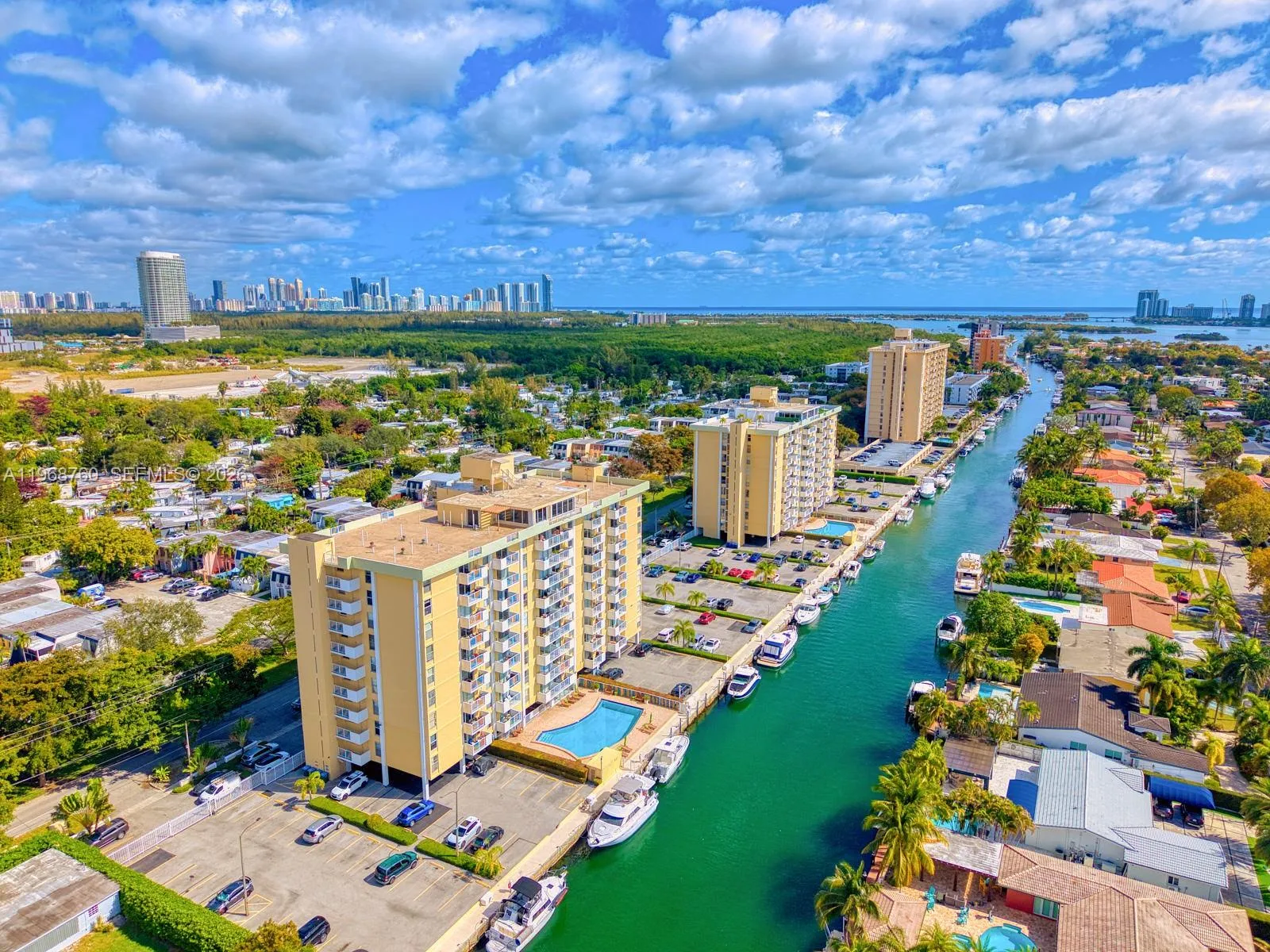 2000 Ne 135th St 708, North Miami, Florida 33181, North Miami, Florida 33181, 1 Bedroom Bedrooms, ,1 BathroomBathrooms,Residential,For Sale,2000 Ne 135th St 708, North Miami, Florida 33181,A11968760