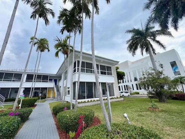 9490 E Bay Harbor Dr 102, Bay Harbor Islands, Flor, Bay Harbor Islands, Florida 33154, 1 Bedroom Bedrooms, ,1 BathroomBathrooms,Residential Lease,For Rent,9490 E Bay Harbor Dr 102, Bay Harbor Islands, Flor,A11971675