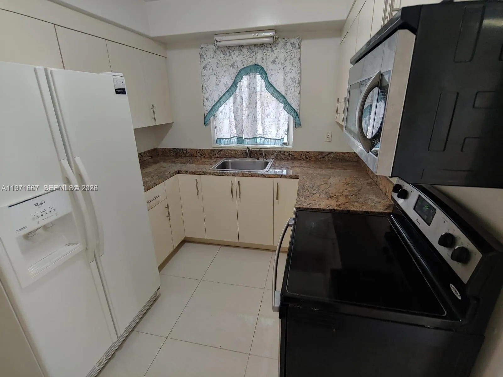 1465 Ne 149 St, Miami, Florida 33161, Miami, Florida 33161, 4 Bedrooms Bedrooms, ,2 BathroomsBathrooms,Residential Lease,For Rent,1465 Ne 149 St, Miami, Florida 33161,A11971667
