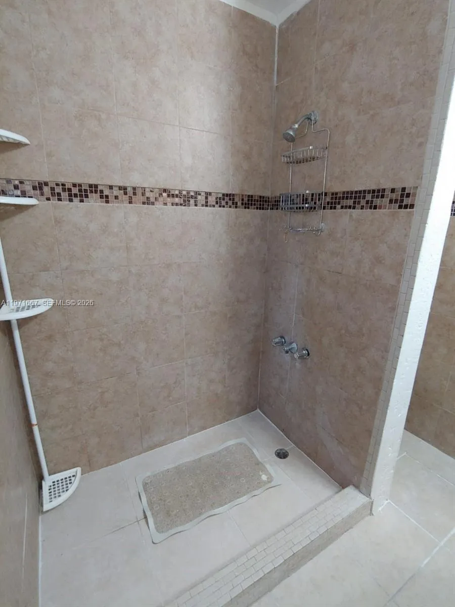 1465 Ne 149 St, Miami, Florida 33161, Miami, Florida 33161, 4 Bedrooms Bedrooms, ,2 BathroomsBathrooms,Residential Lease,For Rent,1465 Ne 149 St, Miami, Florida 33161,A11971667