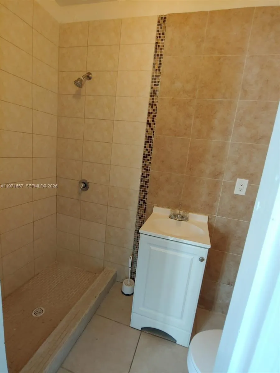 1465 Ne 149 St, Miami, Florida 33161, Miami, Florida 33161, 4 Bedrooms Bedrooms, ,2 BathroomsBathrooms,Residential Lease,For Rent,1465 Ne 149 St, Miami, Florida 33161,A11971667