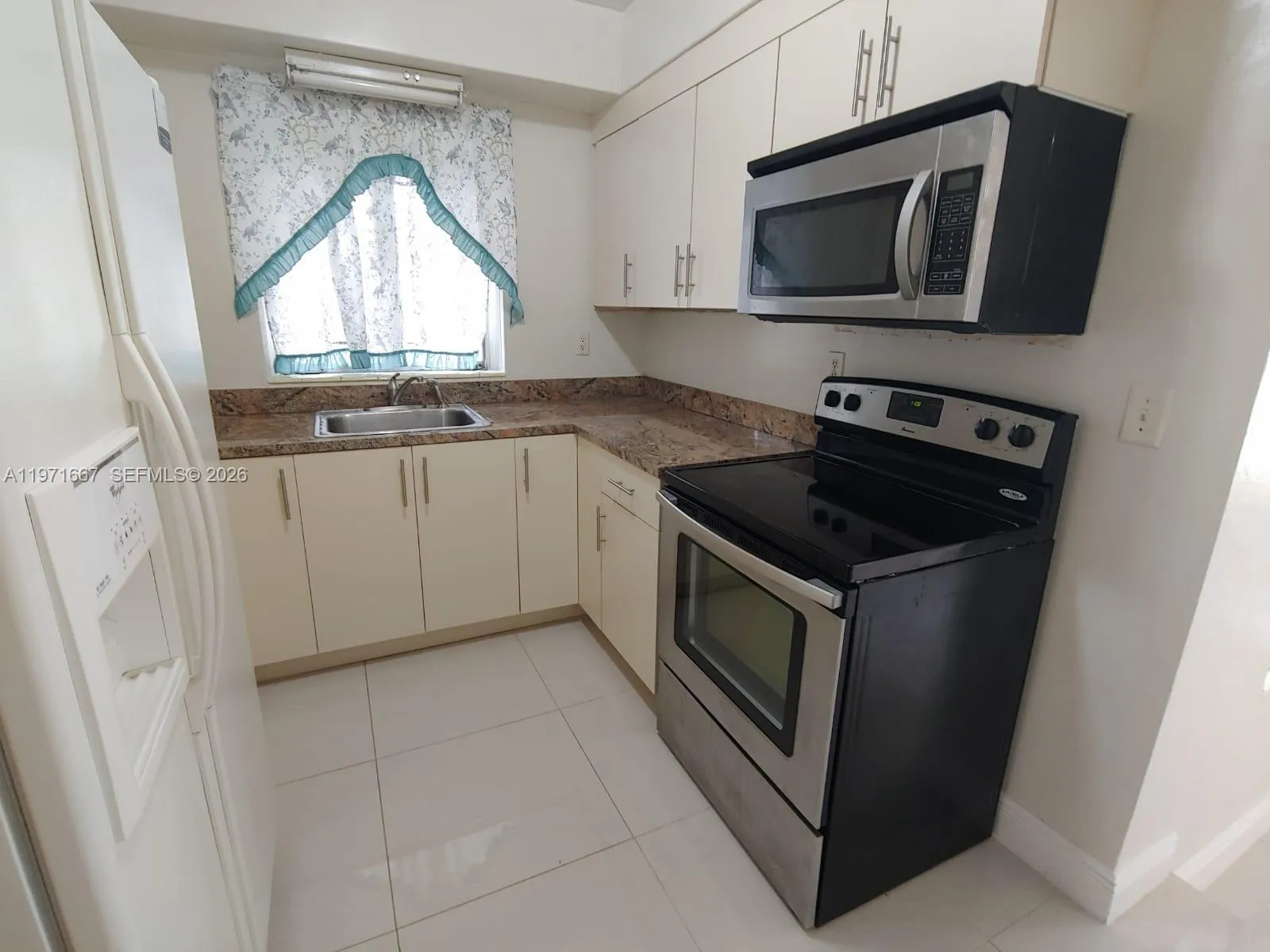 1465 Ne 149 St, Miami, Florida 33161, Miami, Florida 33161, 4 Bedrooms Bedrooms, ,2 BathroomsBathrooms,Residential Lease,For Rent,1465 Ne 149 St, Miami, Florida 33161,A11971667