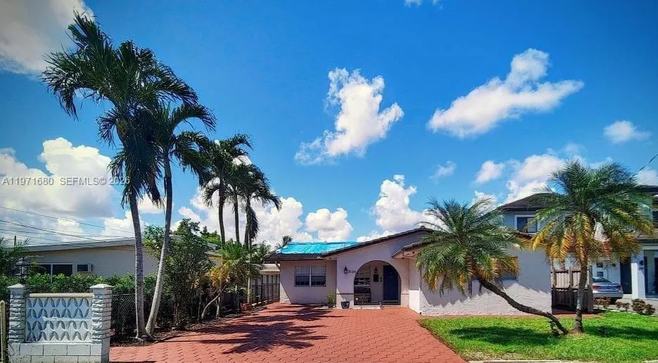 3124 Sw 63rd Ave, Miami, Florida 33155, Miami, Florida 33155, 5 Bedrooms Bedrooms, ,4 BathroomsBathrooms,Residential,For Sale,3124 Sw 63rd Ave, Miami, Florida 33155,A11971680