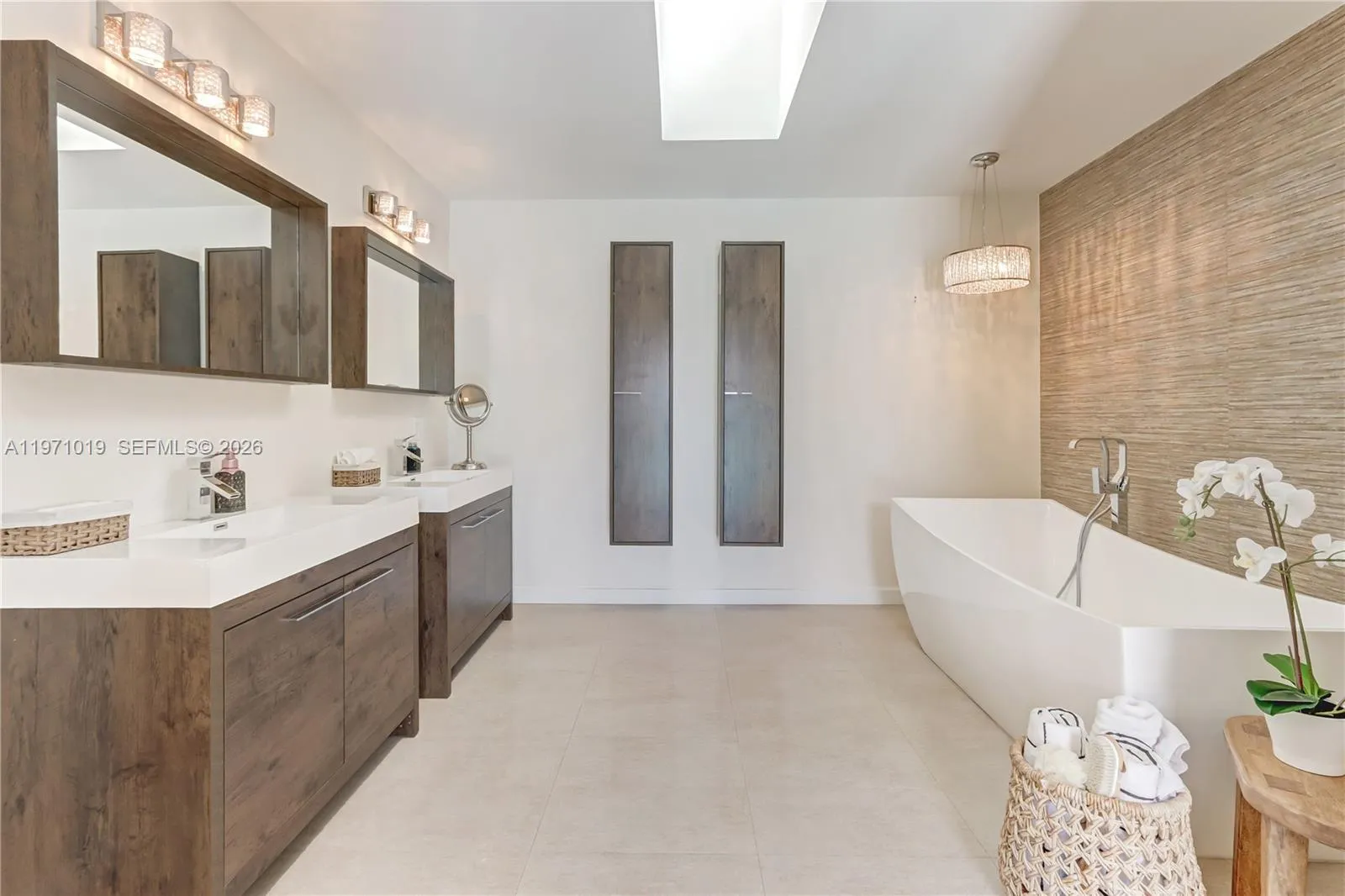 9988 Sw 126th Ter, Miami, Florida 33176, Miami, Florida 33176, 5 Bedrooms Bedrooms, ,3 BathroomsBathrooms,Residential,For Sale,9988 Sw 126th Ter, Miami, Florida 33176,A11971019