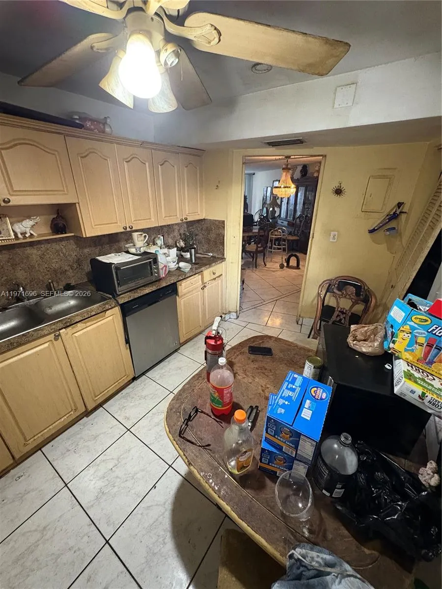 1401 Ne 191st St D204, Miami, Florida 33179, Miami, Florida 33179, 2 Bedrooms Bedrooms, ,2 BathroomsBathrooms,Residential,For Sale,1401 Ne 191st St D204, Miami, Florida 33179,A11971696