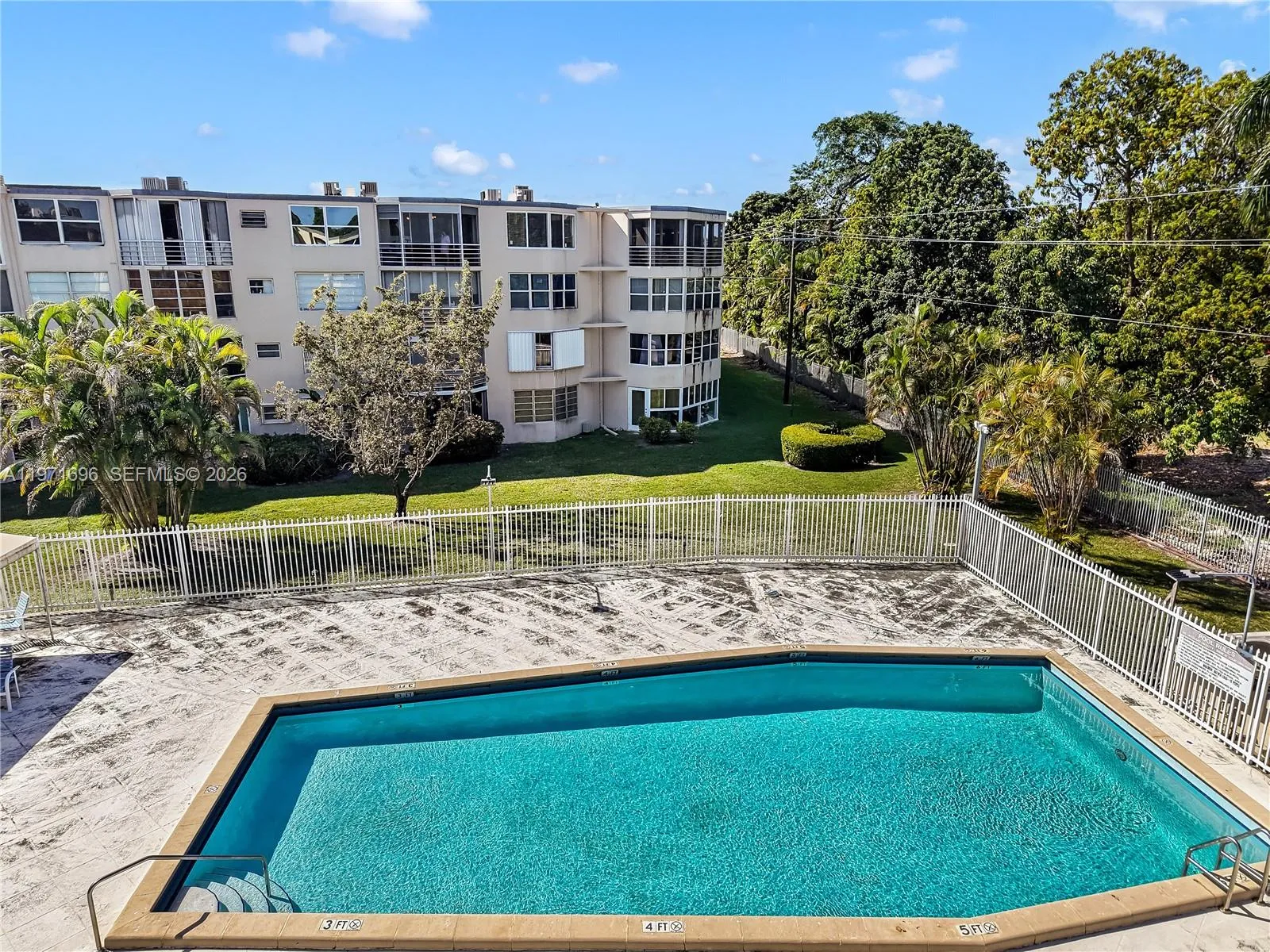 1401 Ne 191st St D204, Miami, Florida 33179, Miami, Florida 33179, 2 Bedrooms Bedrooms, ,2 BathroomsBathrooms,Residential,For Sale,1401 Ne 191st St D204, Miami, Florida 33179,A11971696