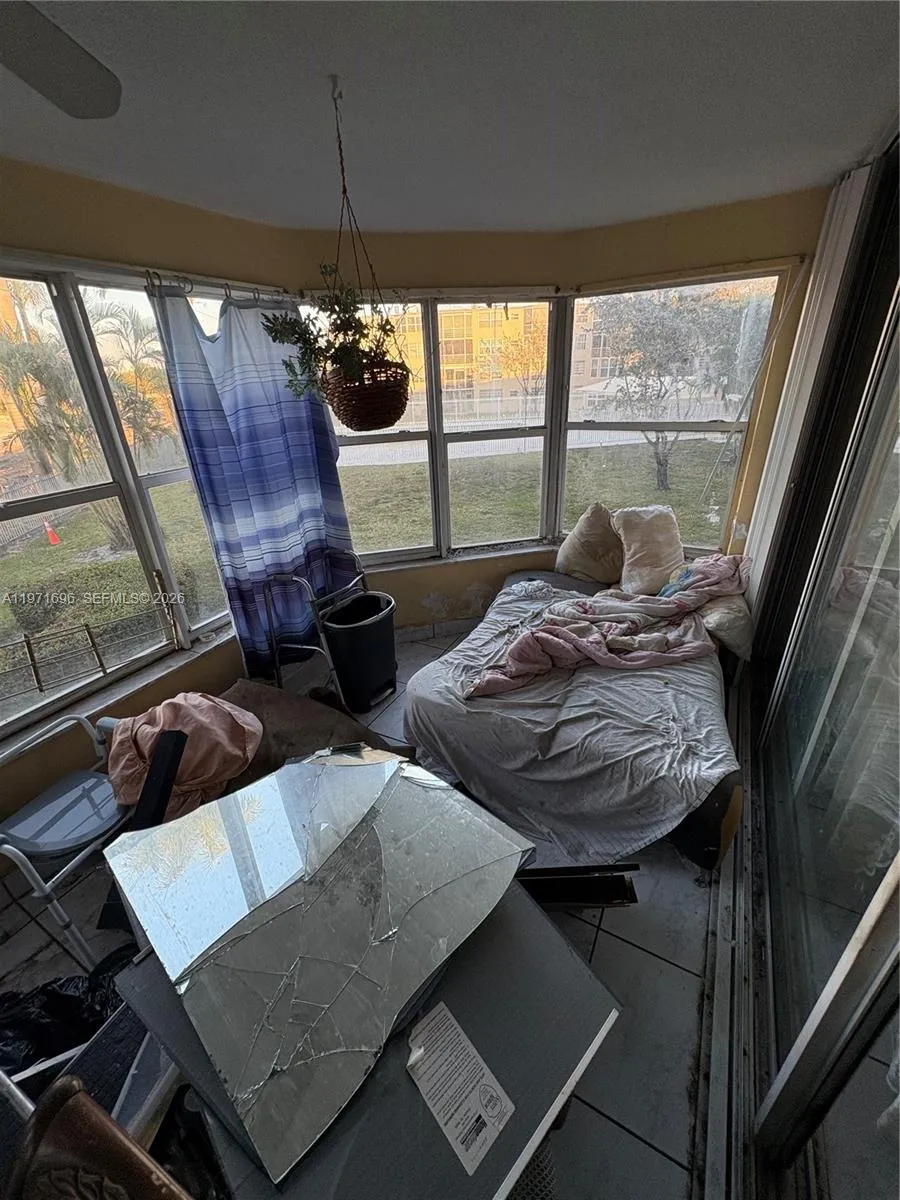 1401 Ne 191st St D204, Miami, Florida 33179, Miami, Florida 33179, 2 Bedrooms Bedrooms, ,2 BathroomsBathrooms,Residential,For Sale,1401 Ne 191st St D204, Miami, Florida 33179,A11971696