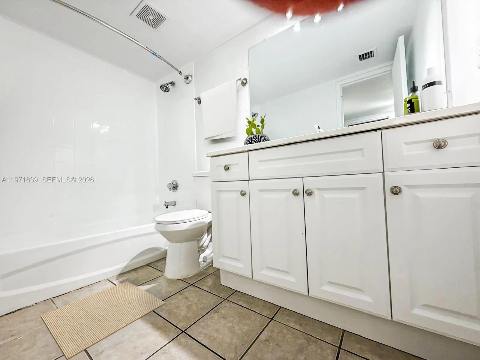 5102 Nw 79th Ave 105, Doral, Florida 33166, Doral, Florida 33166, 1 Bedroom Bedrooms, ,1 BathroomBathrooms,Residential Lease,For Rent,5102 Nw 79th Ave 105, Doral, Florida 33166,A11971639