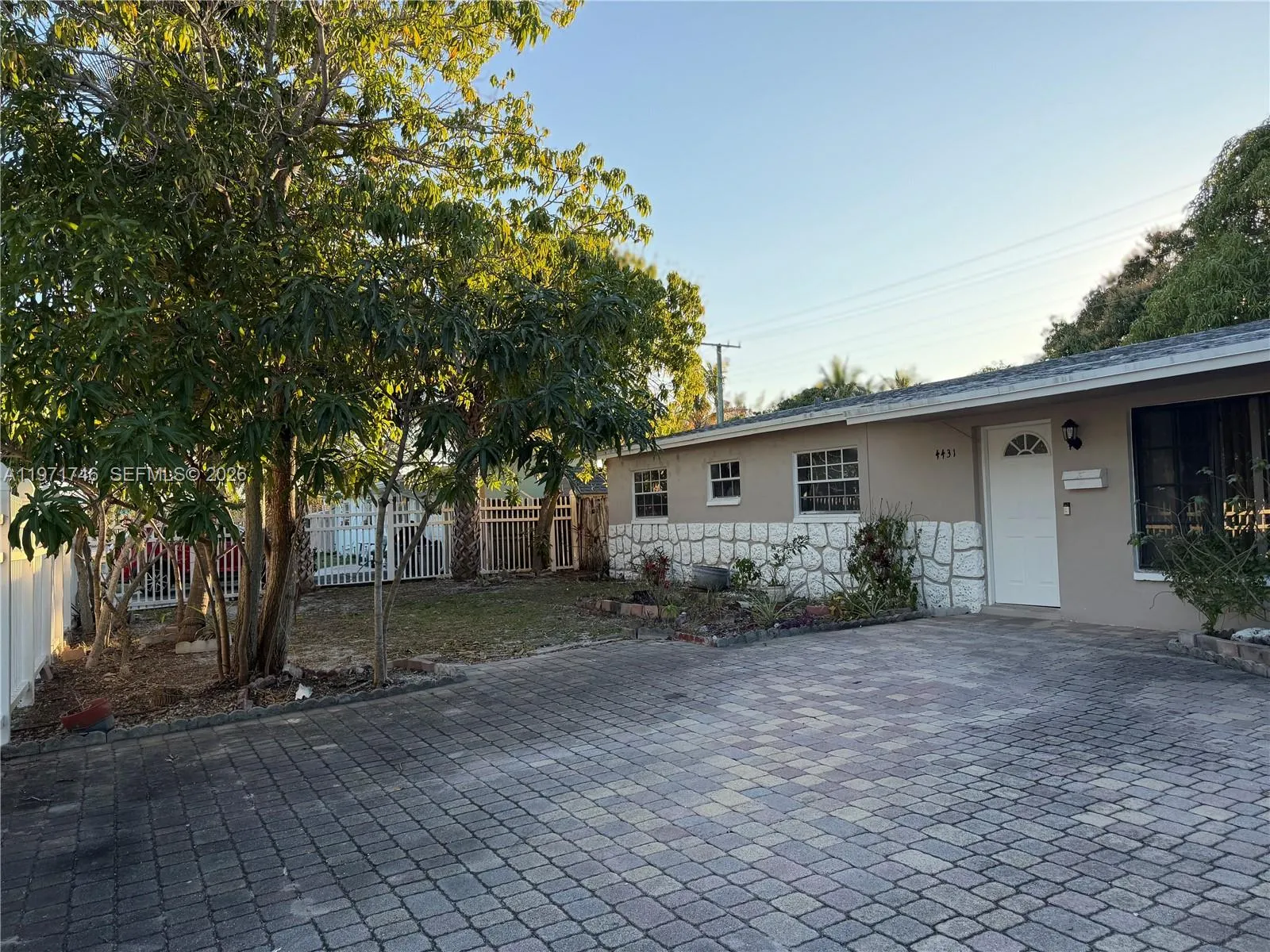 4431 Ne 1st Ter, Deerfield Beach, Florida 33064, Deerfield Beach, Florida 33064, 4 Bedrooms Bedrooms, ,2 BathroomsBathrooms,Residential,For Sale,4431 Ne 1st Ter, Deerfield Beach, Florida 33064,A11971746