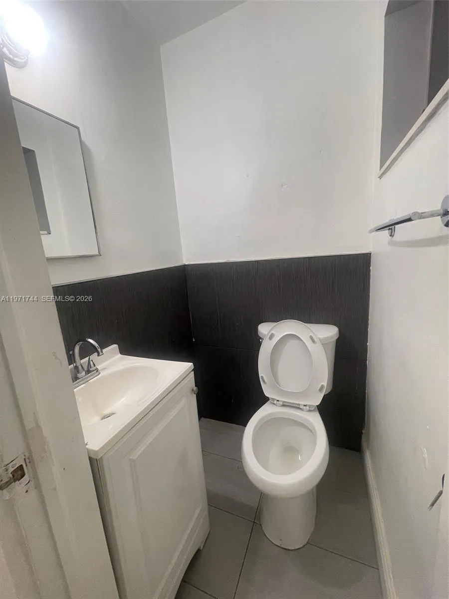 121 Ne 169th Ter, North Miami Beach, Florida 33162, North Miami Beach, Florida 33162, 3 Bedrooms Bedrooms, ,2 BathroomsBathrooms,Residential Lease,For Rent,121 Ne 169th Ter, North Miami Beach, Florida 33162,A11971744