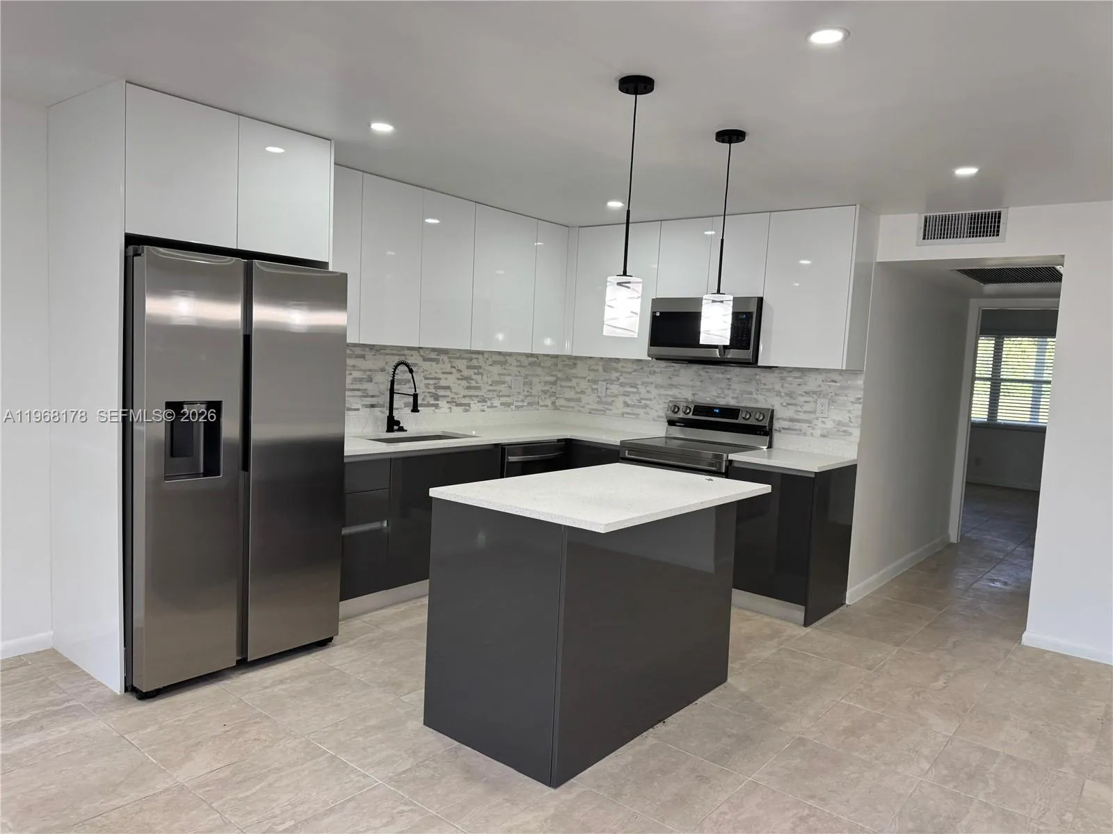 1039 Newport Dr H, Deerfield Beach, Florida 33442, Deerfield Beach, Florida 33442, 2 Bedrooms Bedrooms, ,2 BathroomsBathrooms,Residential,For Sale,1039 Newport Dr H, Deerfield Beach, Florida 33442,A11968178