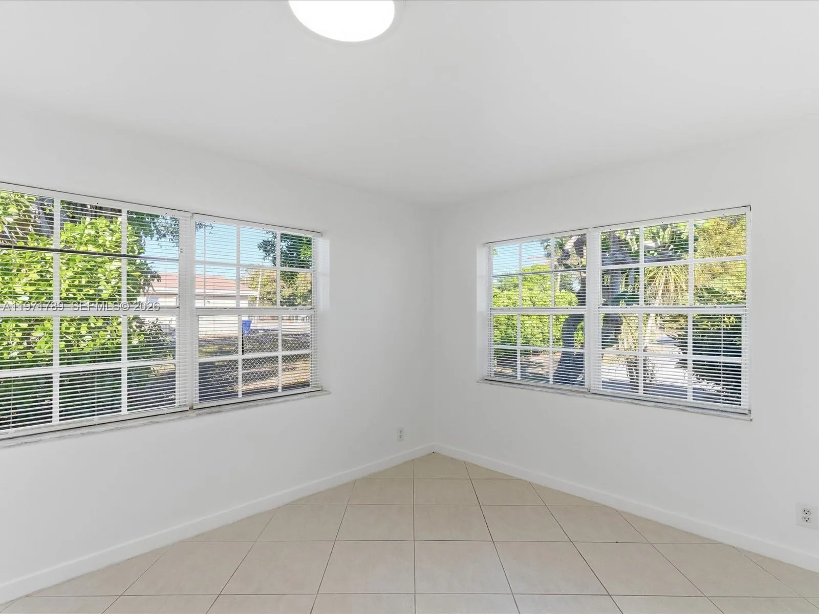 1561 Sw 44th Ter, Fort Lauderdale, Florida 33317, Fort Lauderdale, Florida 33317, 2 Bedrooms Bedrooms, ,1 BathroomBathrooms,Residential,For Sale,1561 Sw 44th Ter, Fort Lauderdale, Florida 33317,A11971789