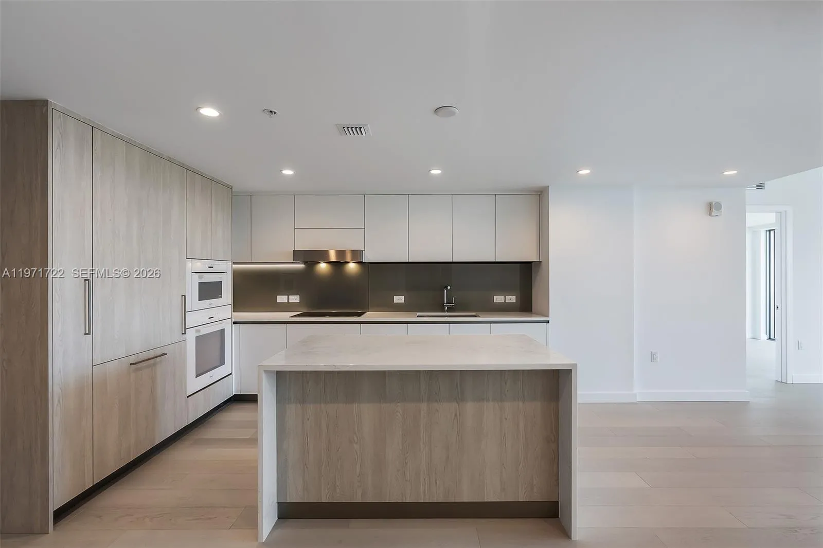 9201 E Bay Harbor Drive 603, Bay Harbor Islands, F, Bay Harbor Islands, Florida 33154, 3 Bedrooms Bedrooms, ,3 BathroomsBathrooms,Residential,For Sale,9201 E Bay Harbor Drive 603, Bay Harbor Islands, F,A11971722