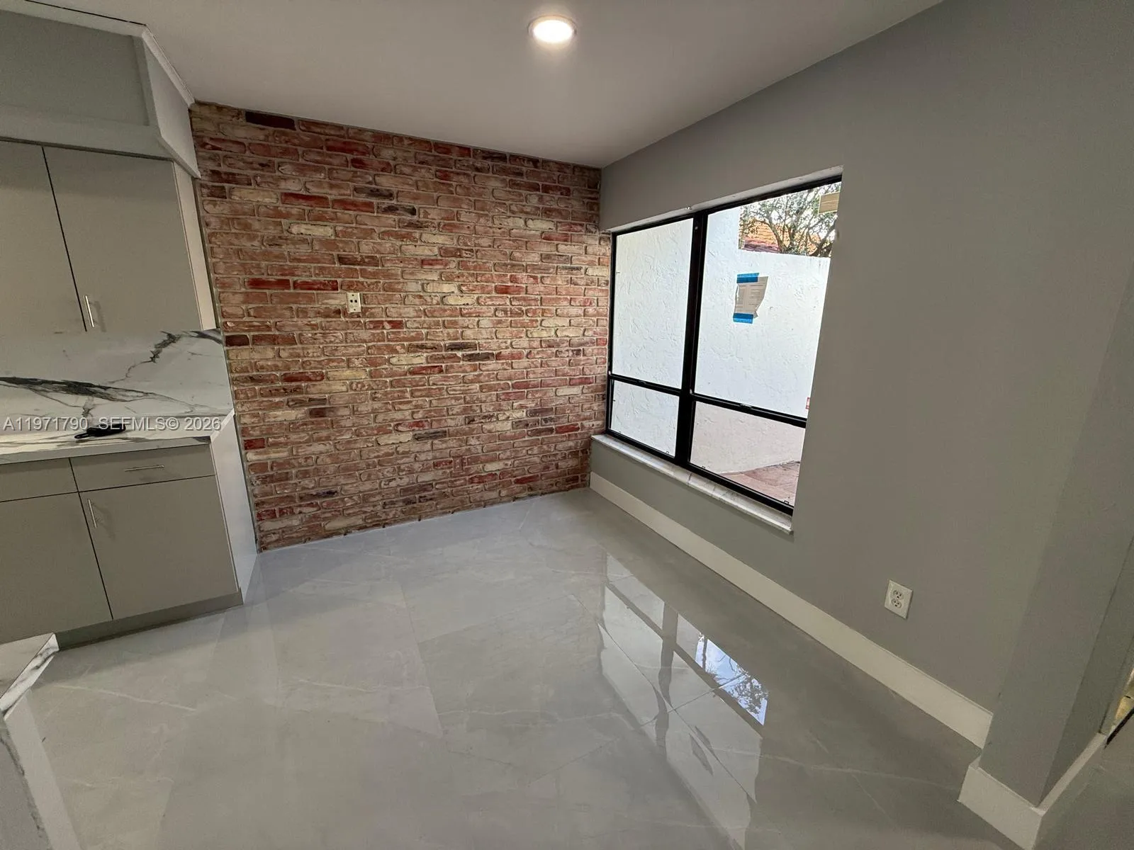 2700 N 34th Ave I, Hollywood, Florida 33021, Hollywood, Florida 33021, 3 Bedrooms Bedrooms, ,2 BathroomsBathrooms,Residential,For Sale,2700 N 34th Ave I, Hollywood, Florida 33021,A11971790