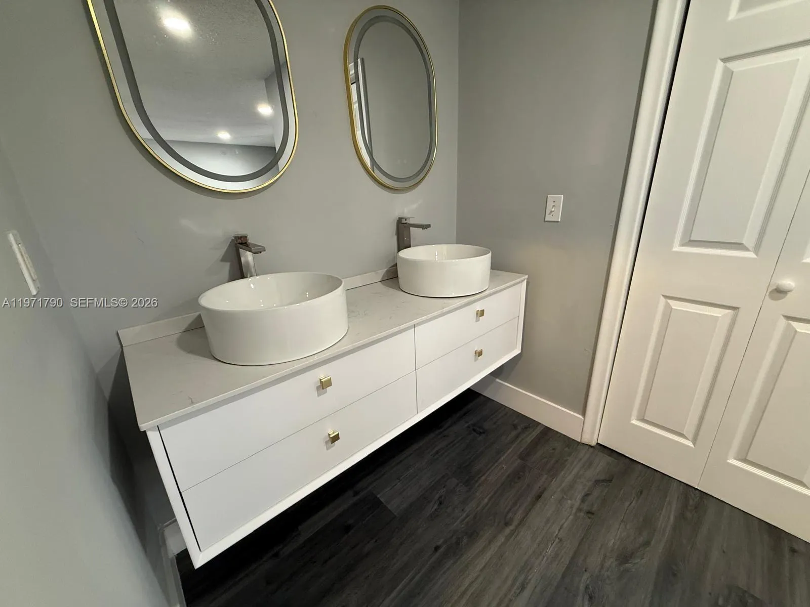 2700 N 34th Ave I, Hollywood, Florida 33021, Hollywood, Florida 33021, 3 Bedrooms Bedrooms, ,2 BathroomsBathrooms,Residential,For Sale,2700 N 34th Ave I, Hollywood, Florida 33021,A11971790