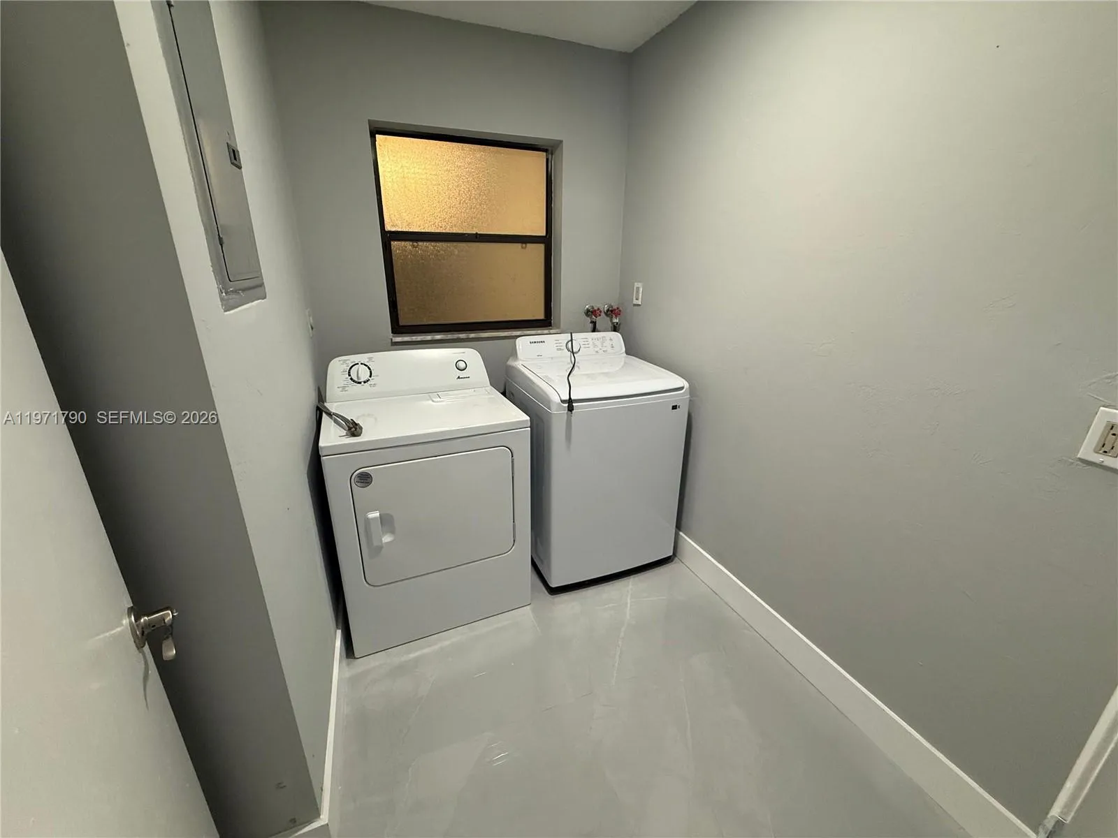 2700 N 34th Ave I, Hollywood, Florida 33021, Hollywood, Florida 33021, 3 Bedrooms Bedrooms, ,2 BathroomsBathrooms,Residential,For Sale,2700 N 34th Ave I, Hollywood, Florida 33021,A11971790