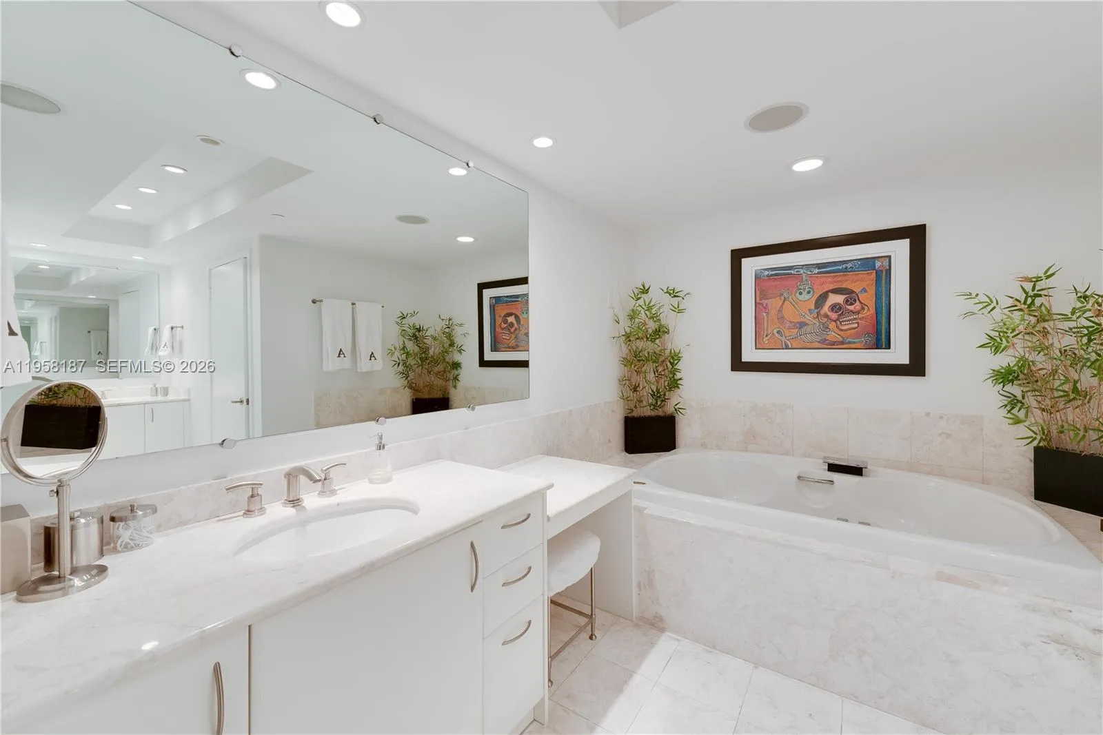 1331 Brickell Bay Dr 3311, Miami, Florida 33131, Miami, Florida 33131, 4 Bedrooms Bedrooms, ,4 BathroomsBathrooms,Residential Lease,For Rent,1331 Brickell Bay Dr 3311, Miami, Florida 33131,A11958187