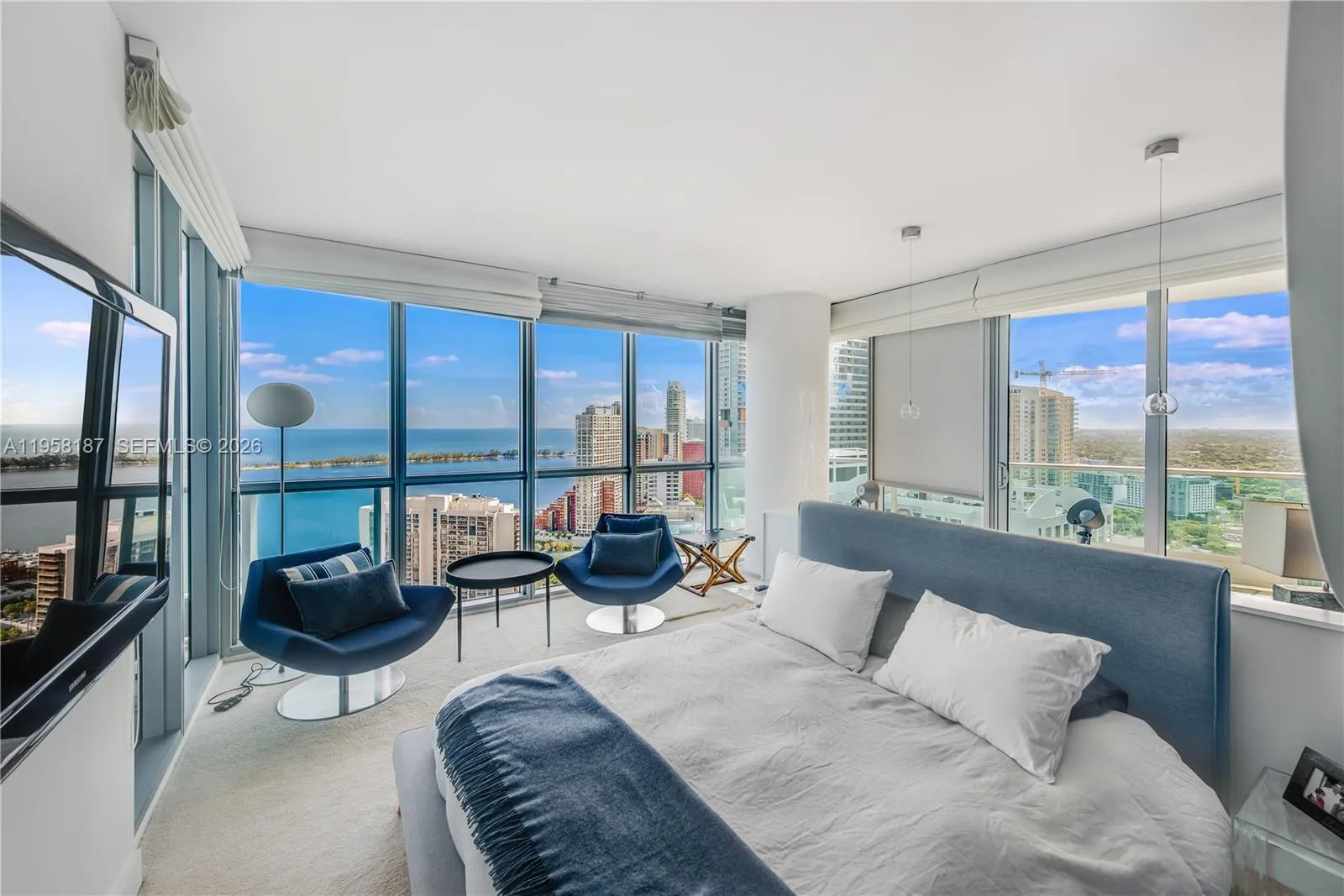 1331 Brickell Bay Dr 3311, Miami, Florida 33131, Miami, Florida 33131, 4 Bedrooms Bedrooms, ,4 BathroomsBathrooms,Residential Lease,For Rent,1331 Brickell Bay Dr 3311, Miami, Florida 33131,A11958187