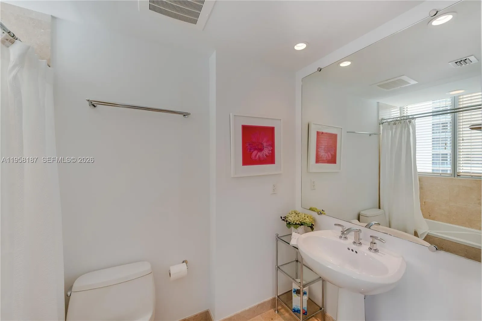 1331 Brickell Bay Dr 3311, Miami, Florida 33131, Miami, Florida 33131, 4 Bedrooms Bedrooms, ,4 BathroomsBathrooms,Residential Lease,For Rent,1331 Brickell Bay Dr 3311, Miami, Florida 33131,A11958187