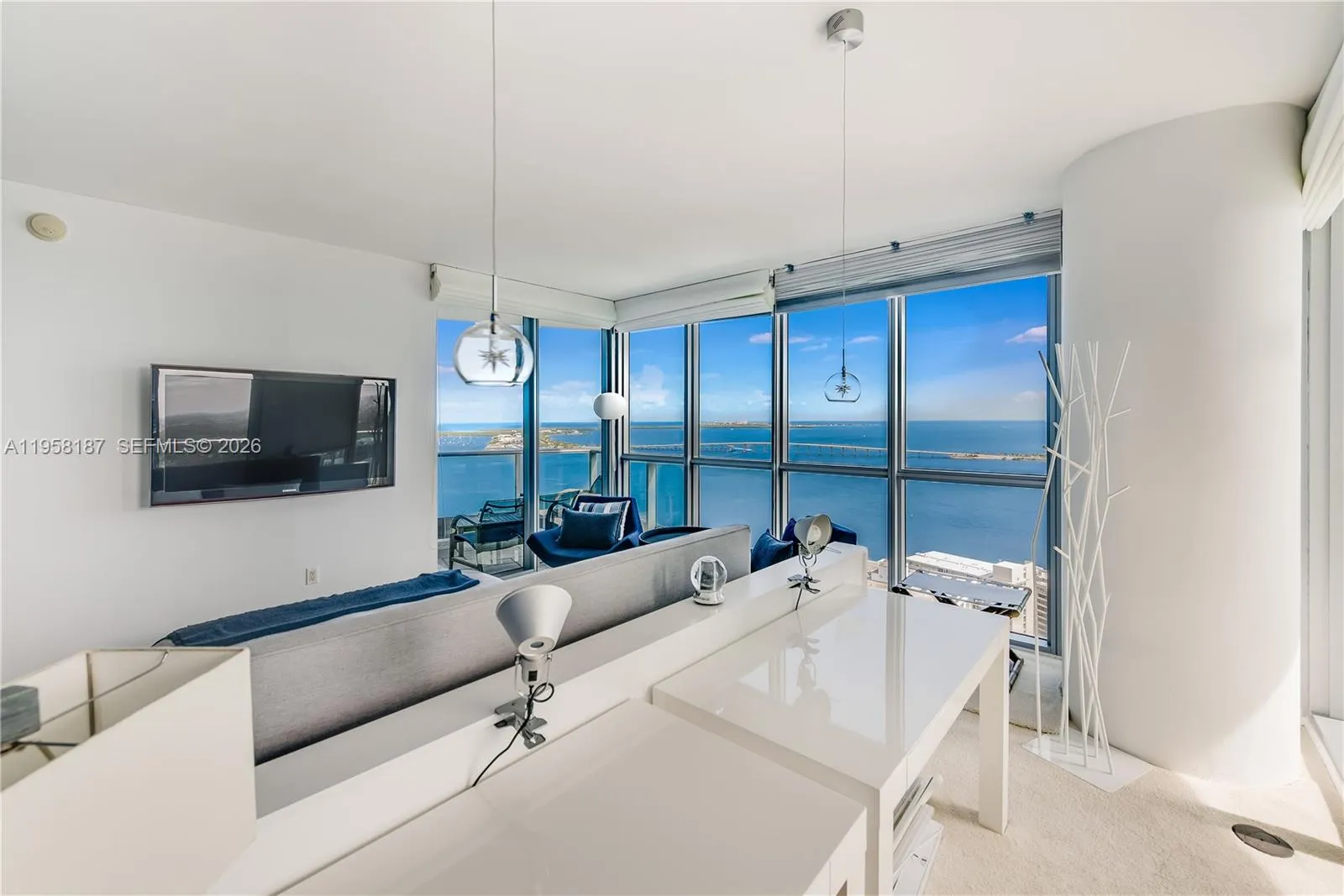 1331 Brickell Bay Dr 3311, Miami, Florida 33131, Miami, Florida 33131, 4 Bedrooms Bedrooms, ,4 BathroomsBathrooms,Residential Lease,For Rent,1331 Brickell Bay Dr 3311, Miami, Florida 33131,A11958187
