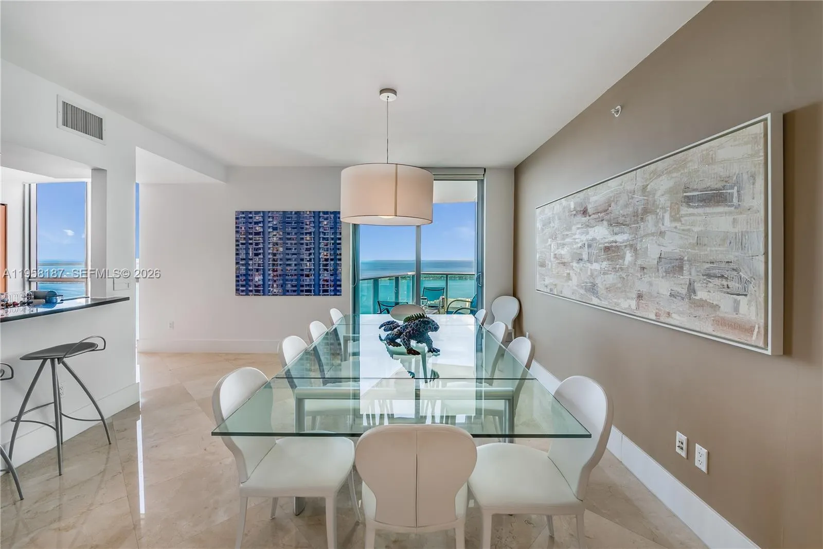 1331 Brickell Bay Dr 3311, Miami, Florida 33131, Miami, Florida 33131, 4 Bedrooms Bedrooms, ,4 BathroomsBathrooms,Residential Lease,For Rent,1331 Brickell Bay Dr 3311, Miami, Florida 33131,A11958187