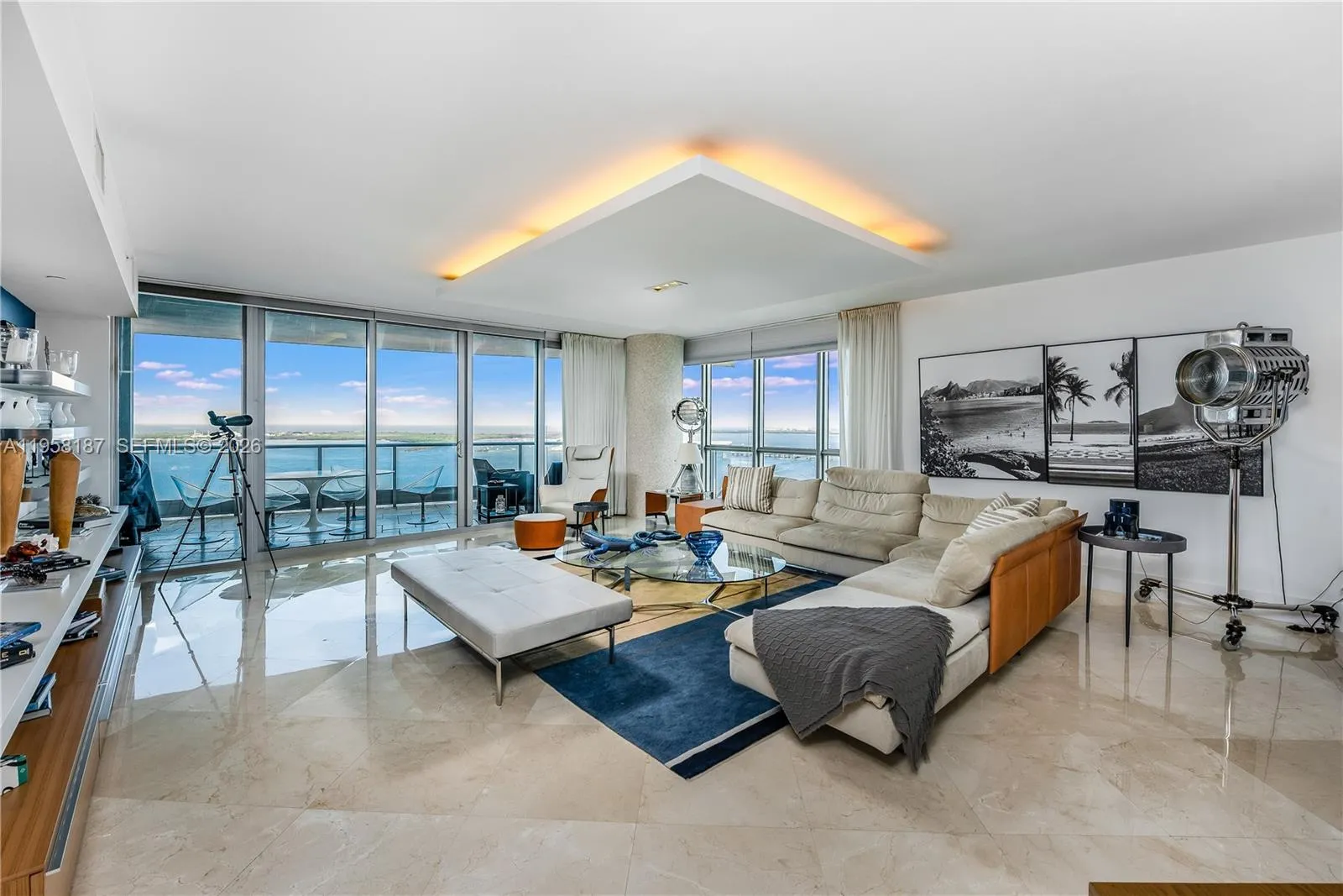 1331 Brickell Bay Dr 3311, Miami, Florida 33131, Miami, Florida 33131, 4 Bedrooms Bedrooms, ,4 BathroomsBathrooms,Residential Lease,For Rent,1331 Brickell Bay Dr 3311, Miami, Florida 33131,A11958187