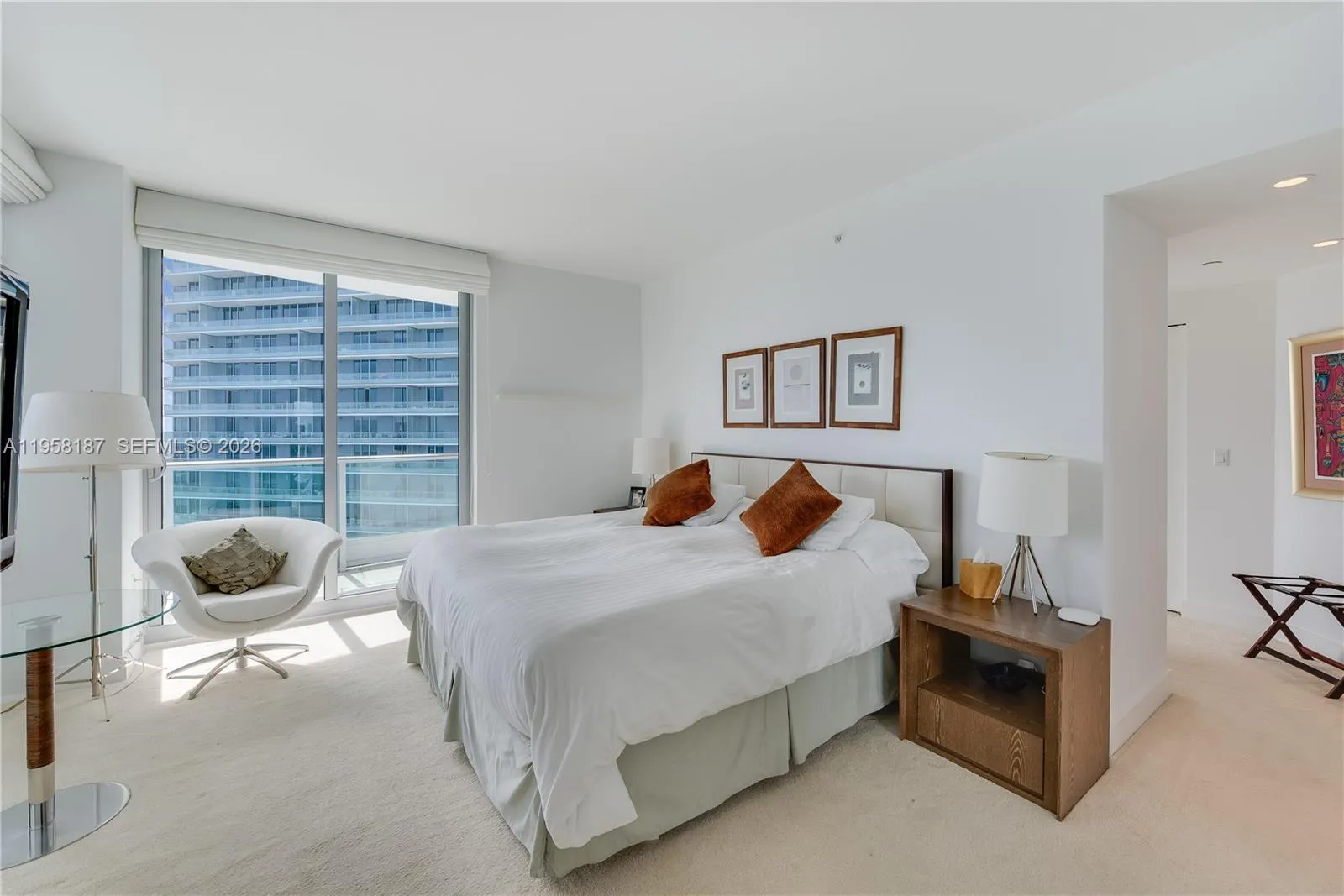 1331 Brickell Bay Dr 3311, Miami, Florida 33131, Miami, Florida 33131, 4 Bedrooms Bedrooms, ,4 BathroomsBathrooms,Residential Lease,For Rent,1331 Brickell Bay Dr 3311, Miami, Florida 33131,A11958187