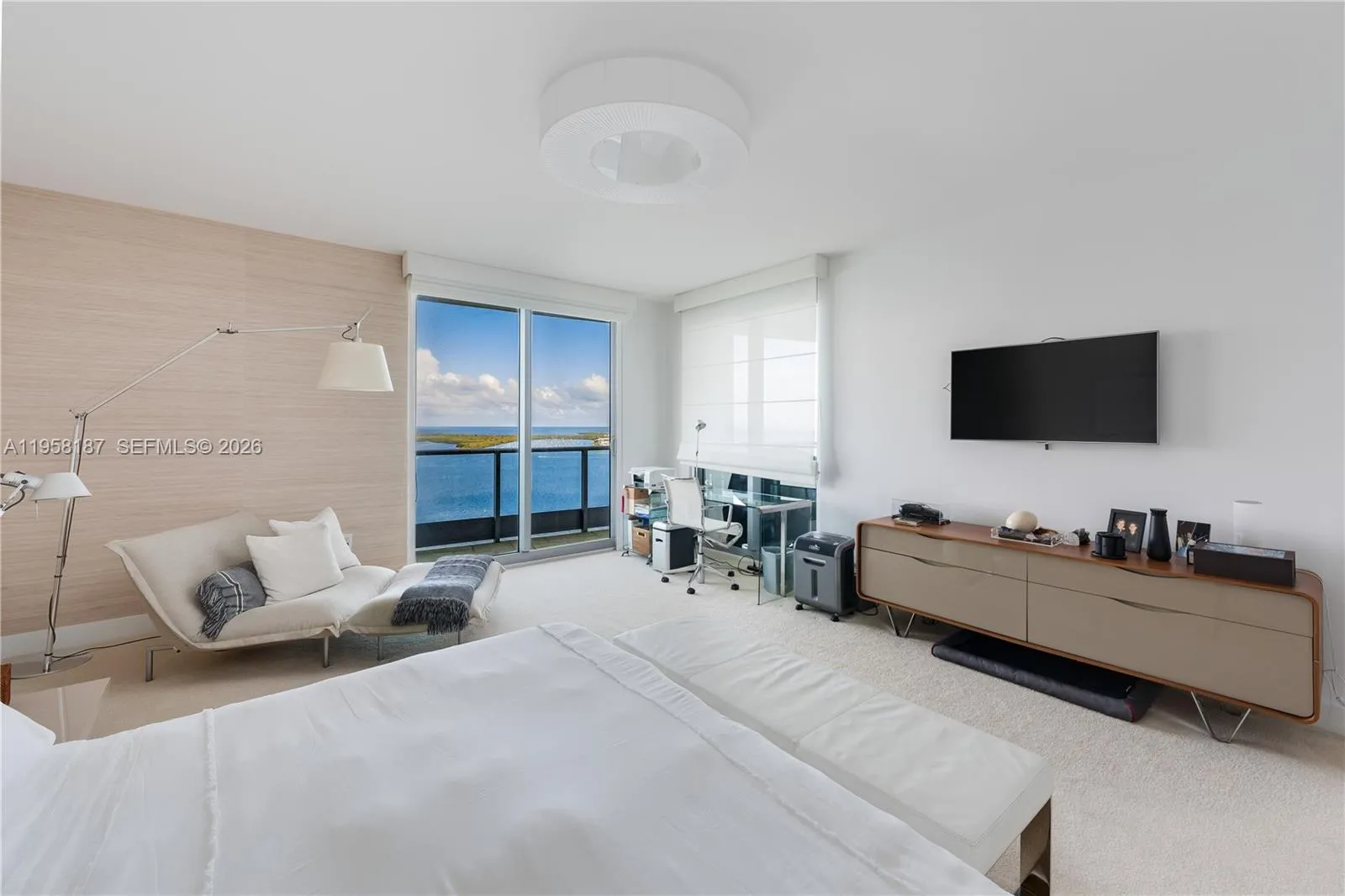 1331 Brickell Bay Dr 3311, Miami, Florida 33131, Miami, Florida 33131, 4 Bedrooms Bedrooms, ,4 BathroomsBathrooms,Residential Lease,For Rent,1331 Brickell Bay Dr 3311, Miami, Florida 33131,A11958187