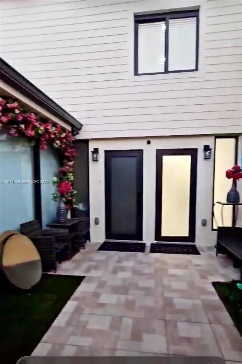 Miami, Florida 33173, 2 Bedrooms Bedrooms, ,2 BathroomsBathrooms,Residential Lease,For Rent,A11971660