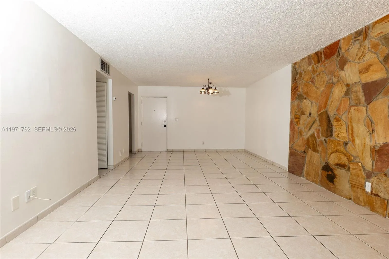 8421 Nw 8th St 203, Miami, Florida 33126, Miami, Florida 33126, 2 Bedrooms Bedrooms, ,2 BathroomsBathrooms,Residential Lease,For Rent,8421 Nw 8th St 203, Miami, Florida 33126,A11971792