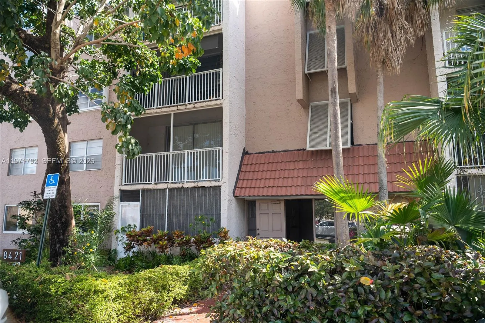 8421 Nw 8th St 203, Miami, Florida 33126, Miami, Florida 33126, 2 Bedrooms Bedrooms, ,2 BathroomsBathrooms,Residential Lease,For Rent,8421 Nw 8th St 203, Miami, Florida 33126,A11971792