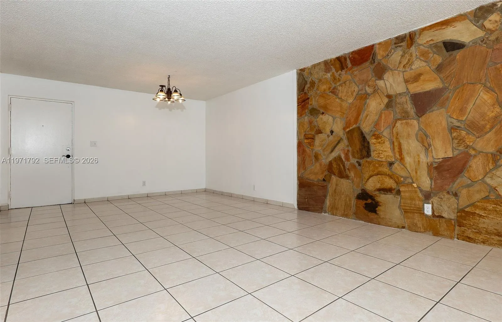 8421 Nw 8th St 203, Miami, Florida 33126, Miami, Florida 33126, 2 Bedrooms Bedrooms, ,2 BathroomsBathrooms,Residential Lease,For Rent,8421 Nw 8th St 203, Miami, Florida 33126,A11971792