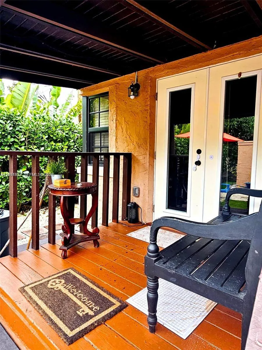 2109 Red Rd -, Coral Gables, Florida 33155, Coral Gables, Florida 33155, 1 Bedroom Bedrooms, ,1 BathroomBathrooms,Residential Lease,For Rent,2109 Red Rd -, Coral Gables, Florida 33155,A11971824