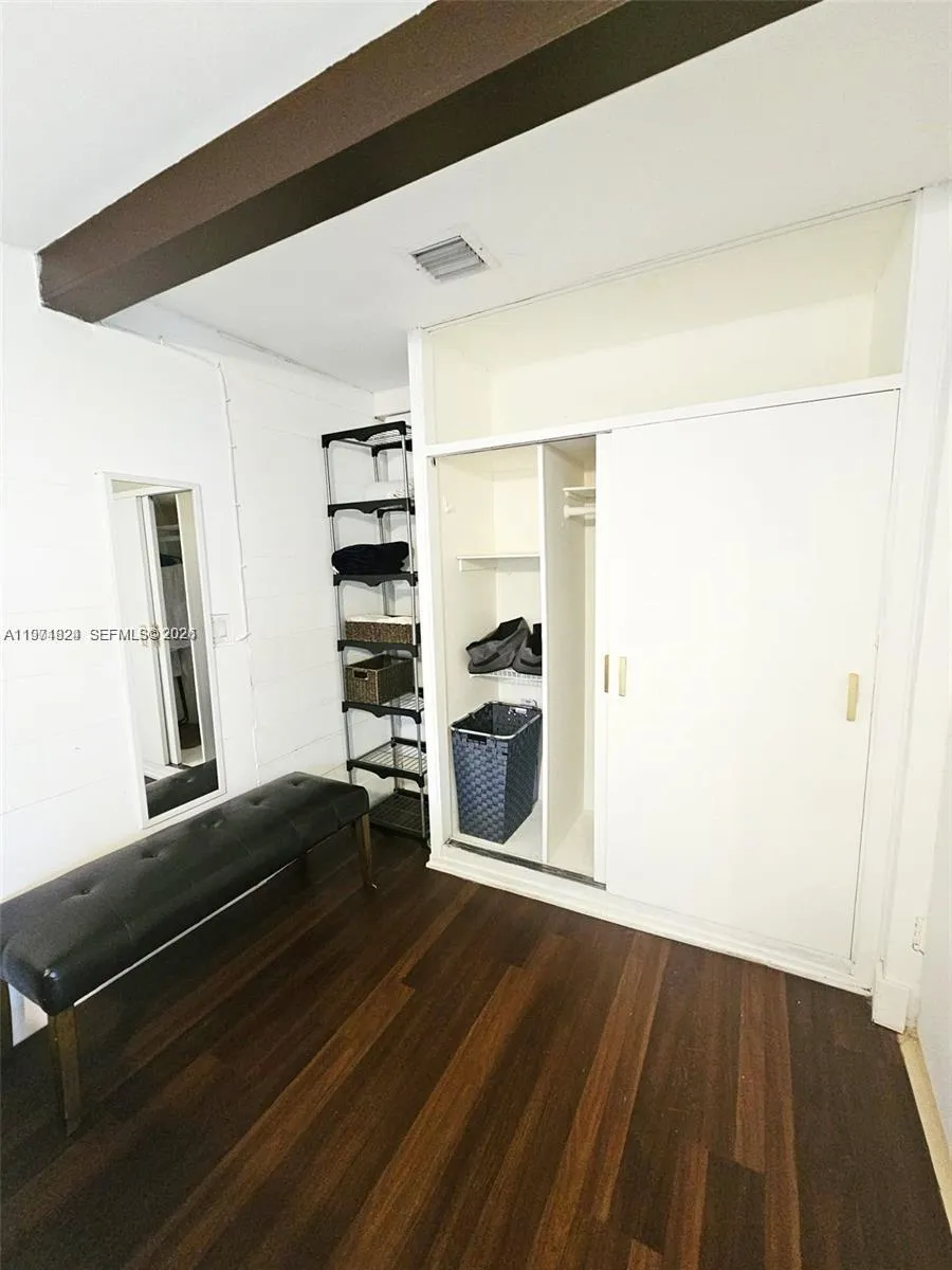 2109 Red Rd -, Coral Gables, Florida 33155, Coral Gables, Florida 33155, 1 Bedroom Bedrooms, ,1 BathroomBathrooms,Residential Lease,For Rent,2109 Red Rd -, Coral Gables, Florida 33155,A11971824