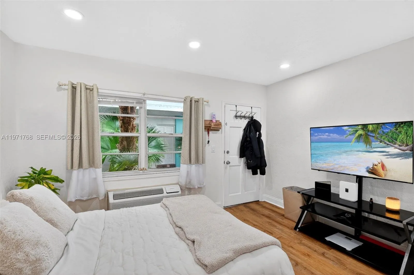 911 Meridian Ave 106, Miami Beach, Florida 33139, Miami Beach, Florida 33139, ,1 BathroomBathrooms,Residential,For Sale,911 Meridian Ave 106, Miami Beach, Florida 33139,A11971768