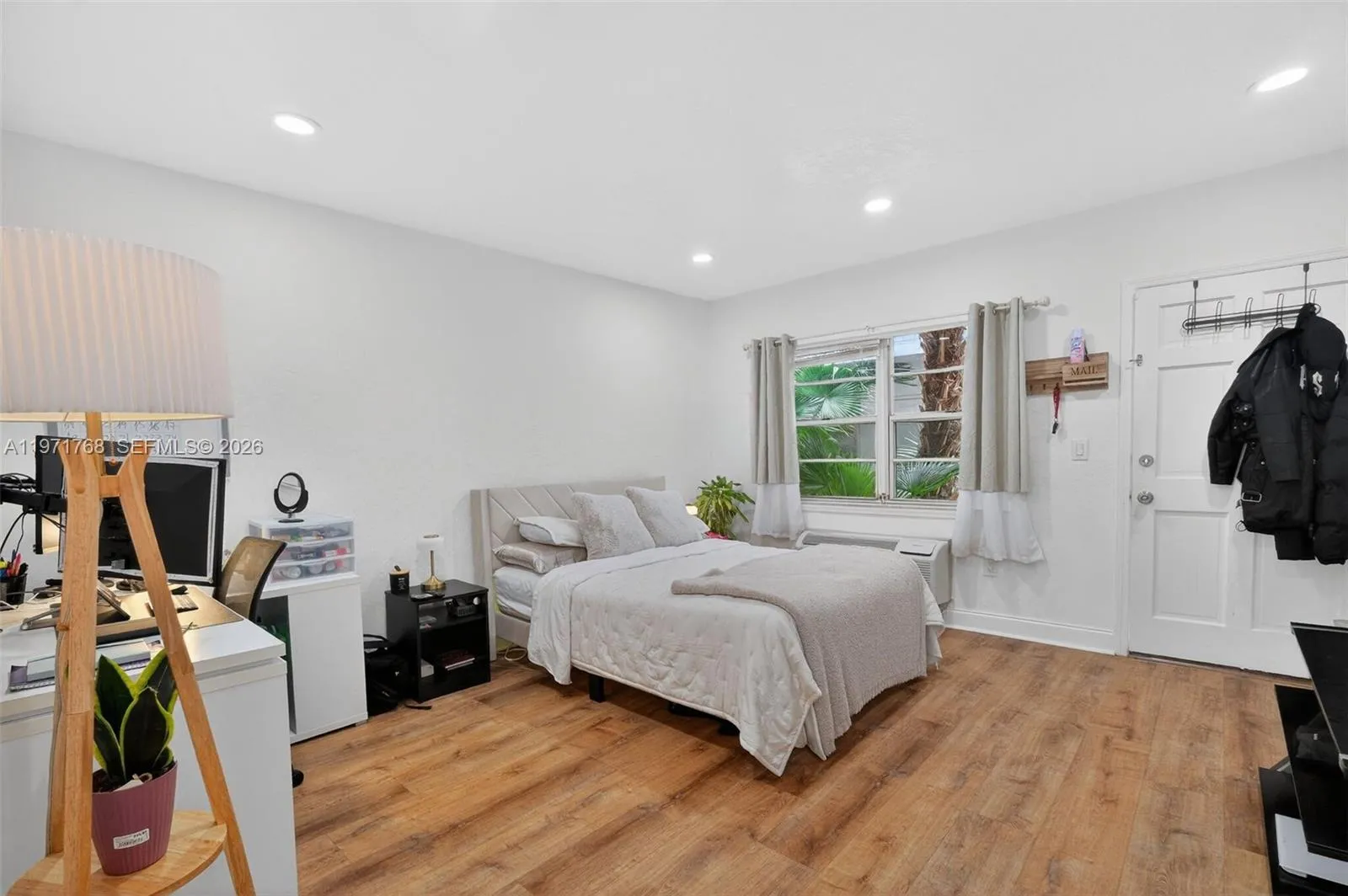 911 Meridian Ave 106, Miami Beach, Florida 33139, Miami Beach, Florida 33139, ,1 BathroomBathrooms,Residential,For Sale,911 Meridian Ave 106, Miami Beach, Florida 33139,A11971768