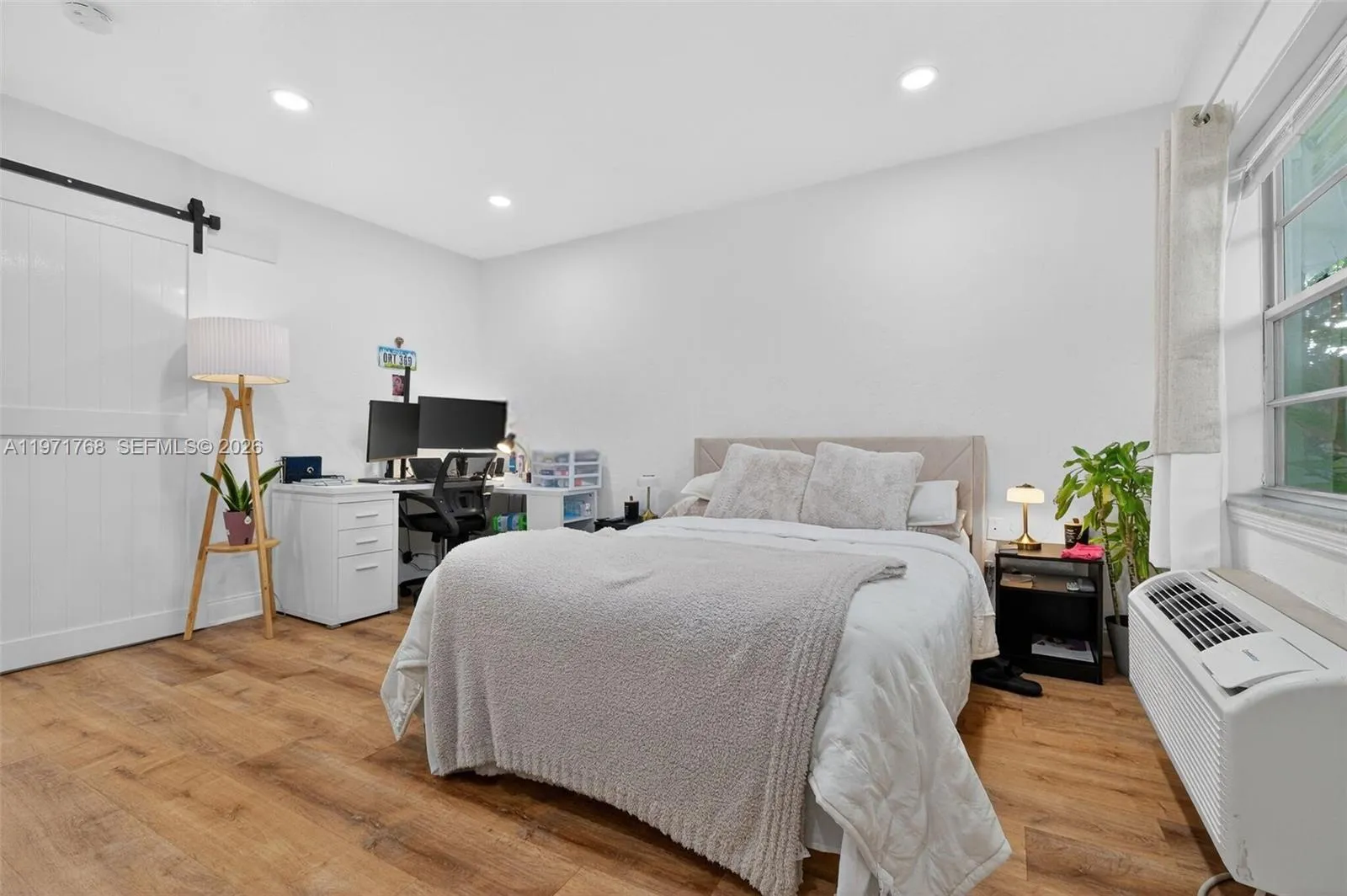 911 Meridian Ave 106, Miami Beach, Florida 33139, Miami Beach, Florida 33139, ,1 BathroomBathrooms,Residential,For Sale,911 Meridian Ave 106, Miami Beach, Florida 33139,A11971768