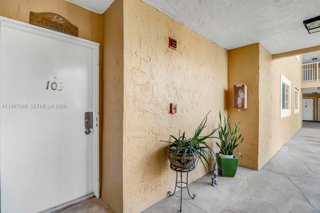 811 Se 4th Ave C103, Dania Beach, Florida 33004, Dania Beach, Florida 33004, 2 Bedrooms Bedrooms, ,2 BathroomsBathrooms,Residential,For Sale,811 Se 4th Ave C103, Dania Beach, Florida 33004,A11967568