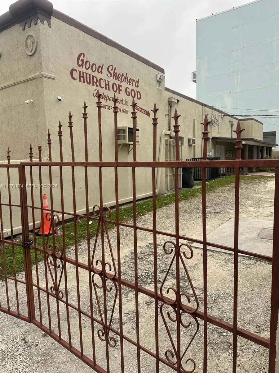 5301 Nw 17th Ave, Miami, Florida 33142, Miami, Florida 33142, ,Commercial Lease,For Rent,5301 Nw 17th Ave, Miami, Florida 33142,A11971874