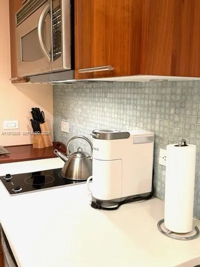 6801 Collins Ave 209, Miami Beach, Florida 33141, Miami Beach, Florida 33141, 2 Bedrooms Bedrooms, ,2 BathroomsBathrooms,Residential Lease,For Rent,6801 Collins Ave 209, Miami Beach, Florida 33141,A11970858