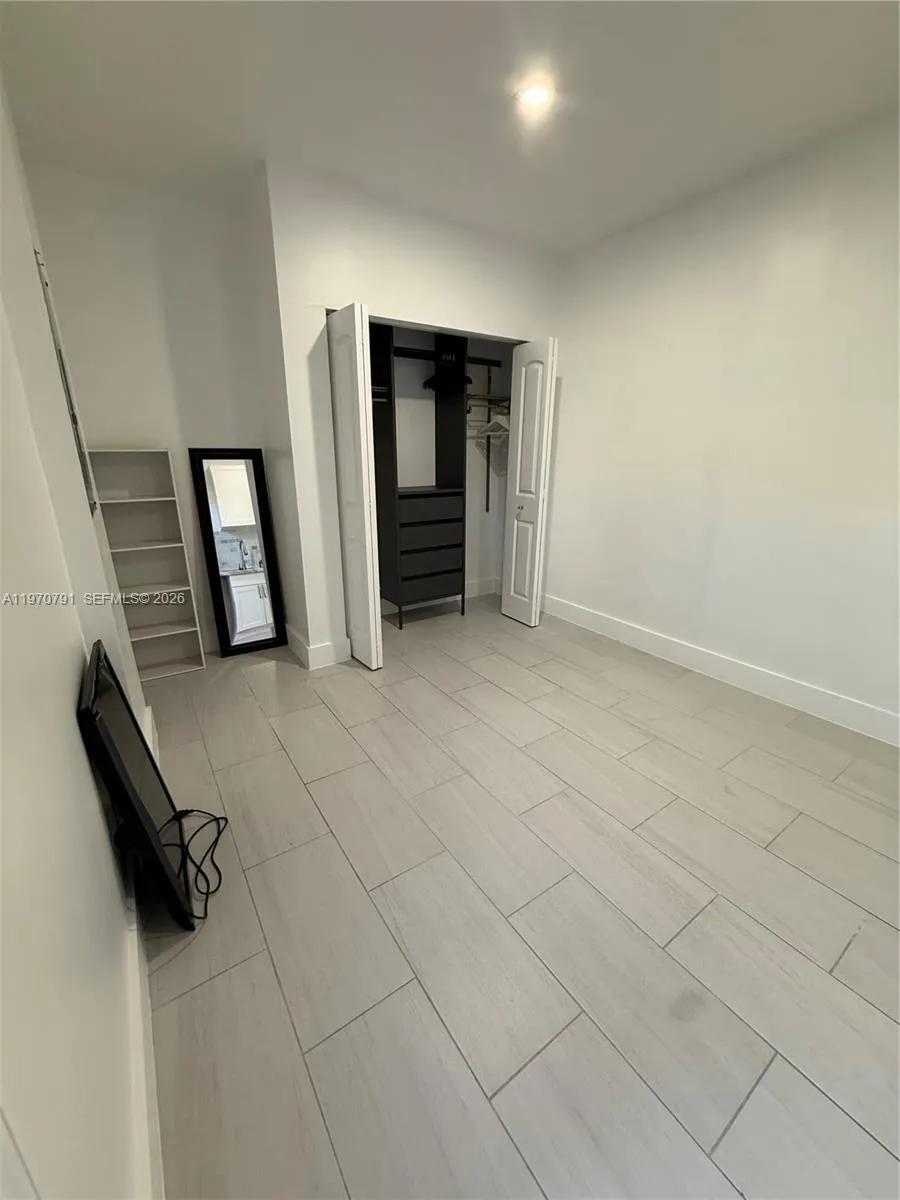 Miami, Florida 33185, ,1 BathroomBathrooms,Residential Lease,For Rent,A11970791