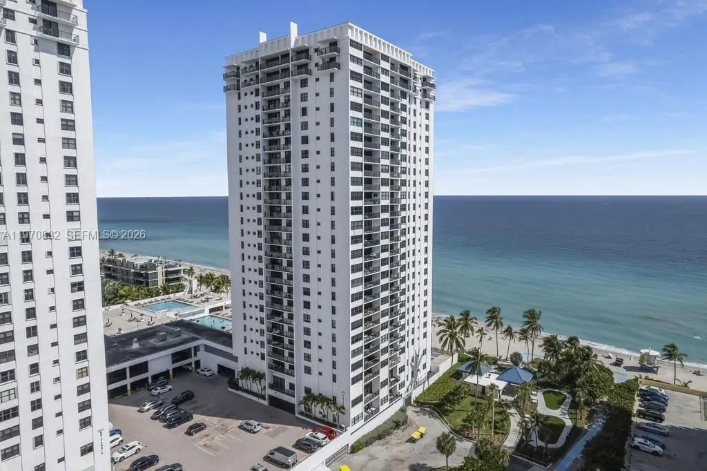 2301 S Ocean 201, Hollywood, Florida 33019, Hollywood, Florida 33019, 2 Bedrooms Bedrooms, ,2 BathroomsBathrooms,Residential,For Sale,2301 S Ocean 201, Hollywood, Florida 33019,A11970832