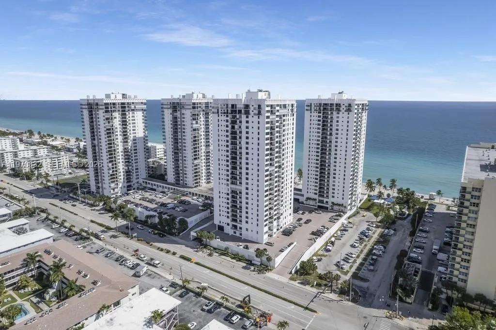 2301 S Ocean 201, Hollywood, Florida 33019, Hollywood, Florida 33019, 2 Bedrooms Bedrooms, ,2 BathroomsBathrooms,Residential,For Sale,2301 S Ocean 201, Hollywood, Florida 33019,A11970832