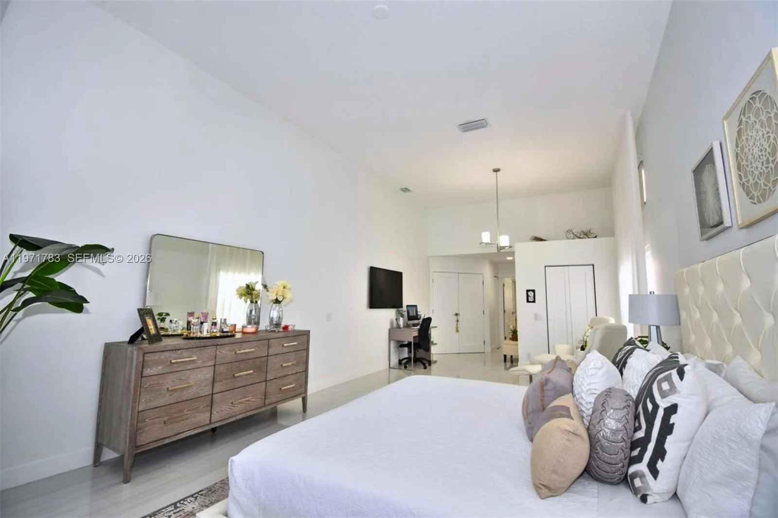 710 Lake Blvd, Weston, Florida 33326, Weston, Florida 33326, 4 Bedrooms Bedrooms, ,3 BathroomsBathrooms,Residential Lease,For Rent,710 Lake Blvd, Weston, Florida 33326,A11971783